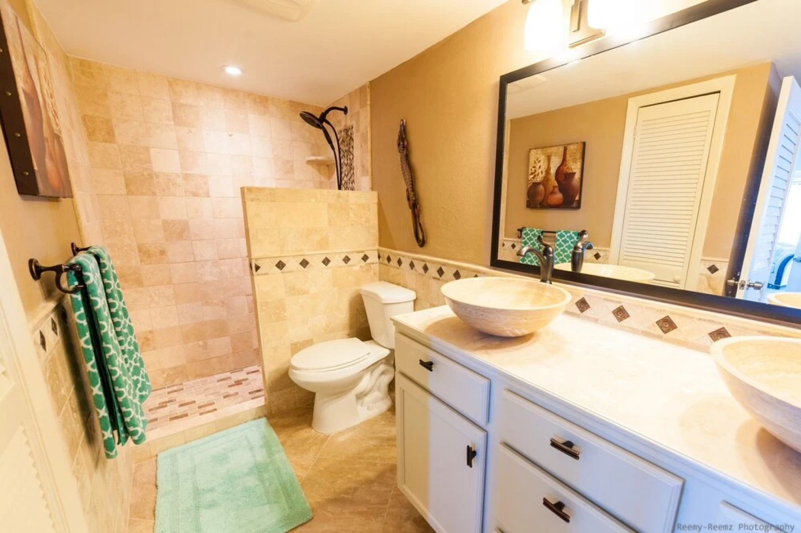 Gorgeous Ocean Views! Welcome to Bella Breeze! BeachFront 2BR 2BA