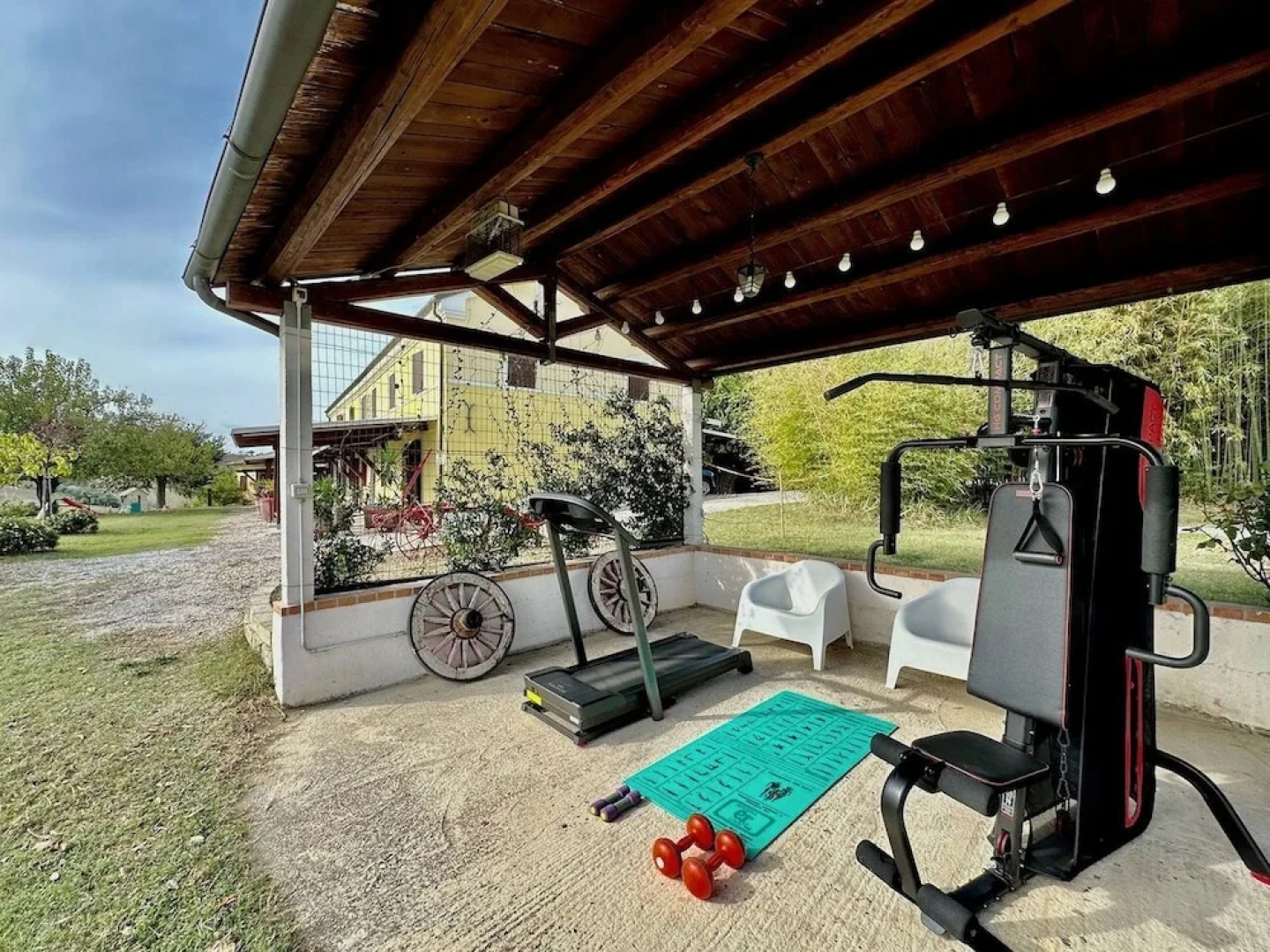 the Mulberry on the Hills of Senigallia a Stone's Throw From the sea