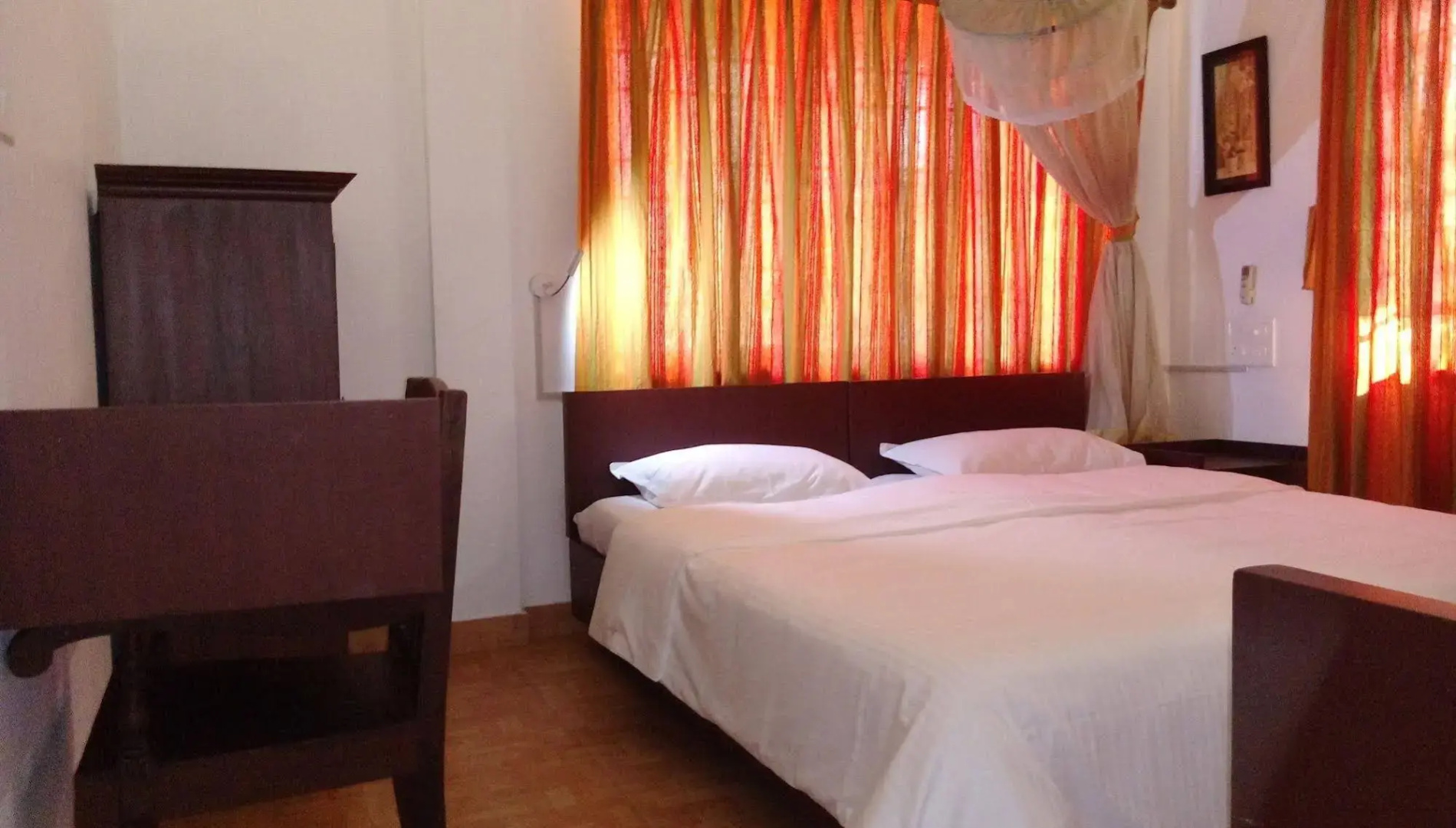Reds Residency - Homestay
