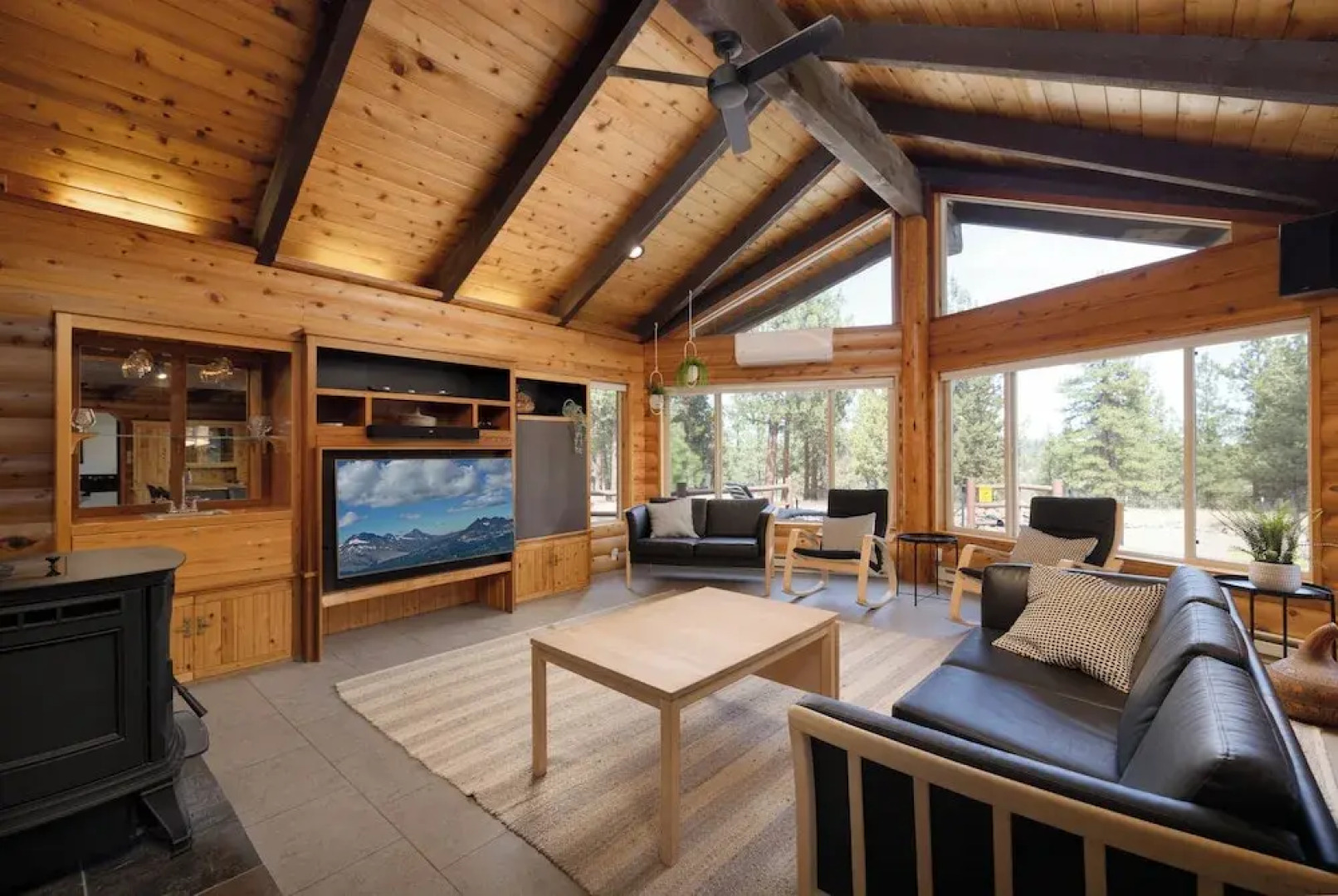 High-end Cabin 3BR 30min to Hoodoo Ski
