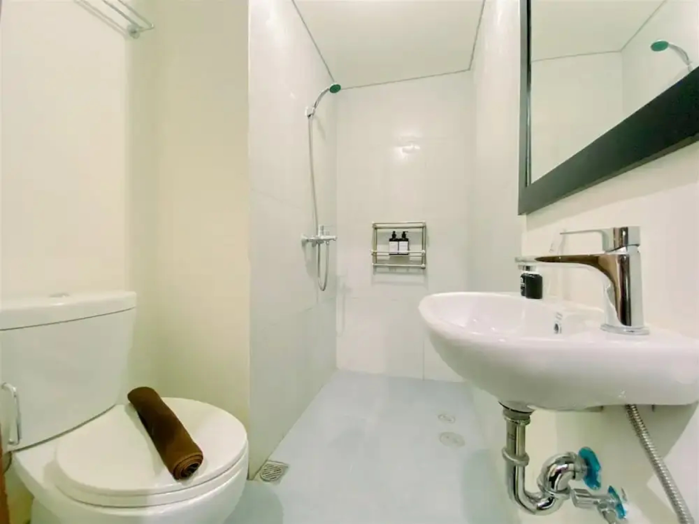 Warm And Homey Studio At Royal Sentul Park Apartment
