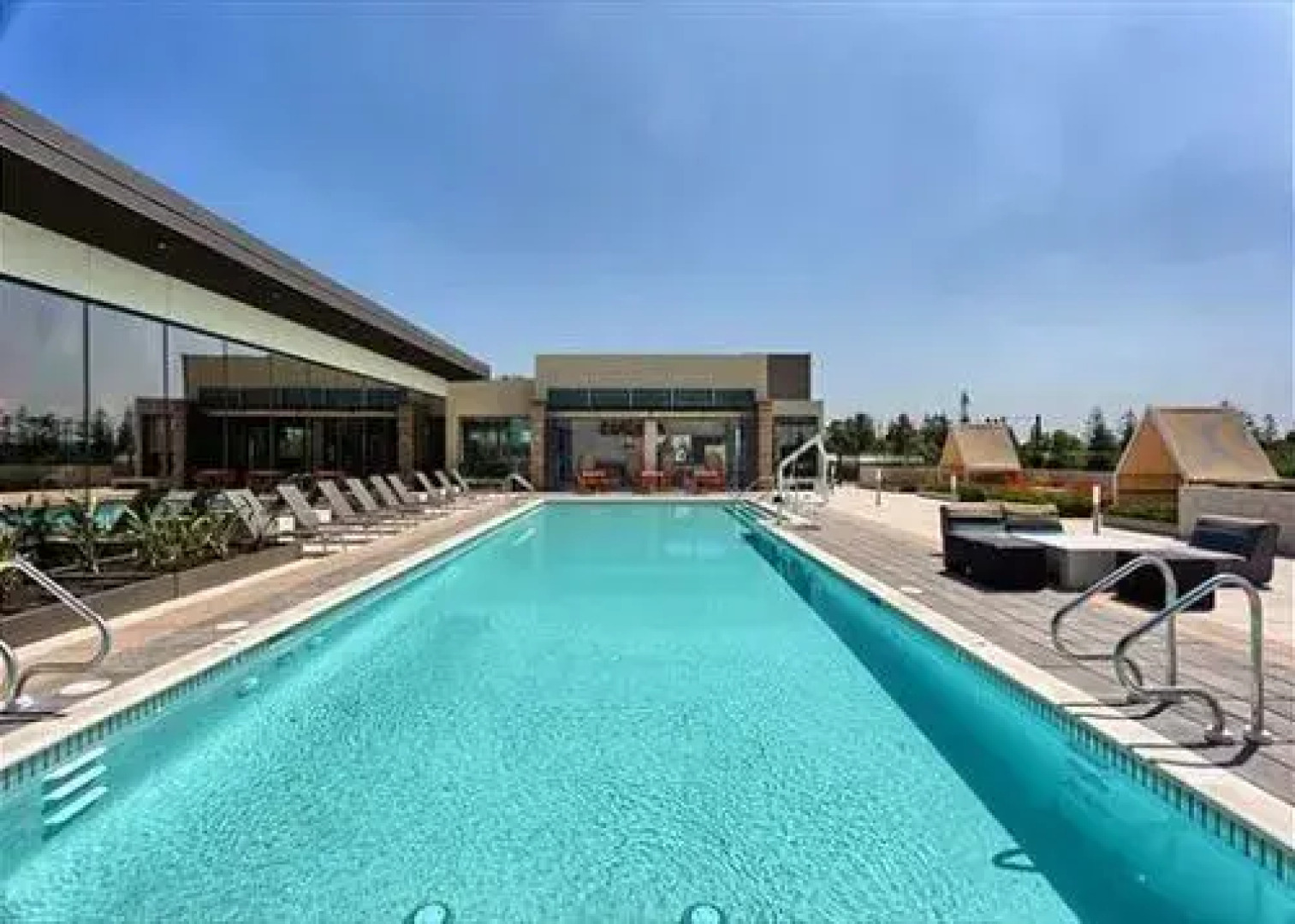 Hearth 219 Chic 1/1 in Santa Clara by RedAwning