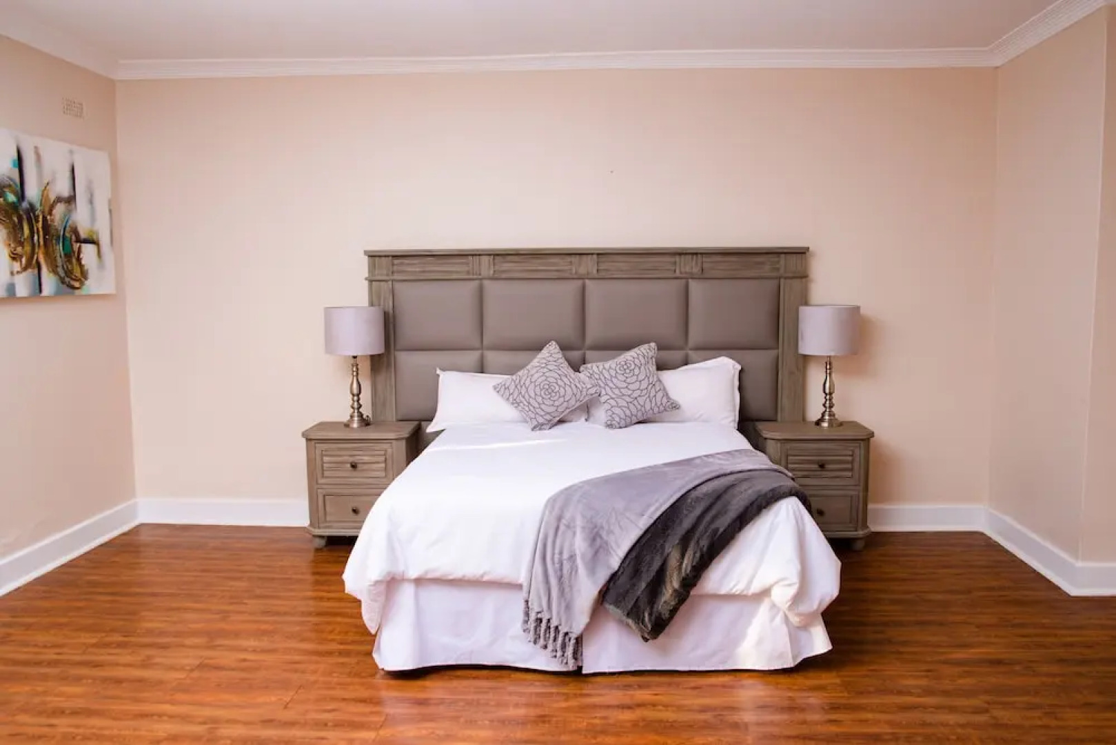 Residence 747 Borrowdale Brooke