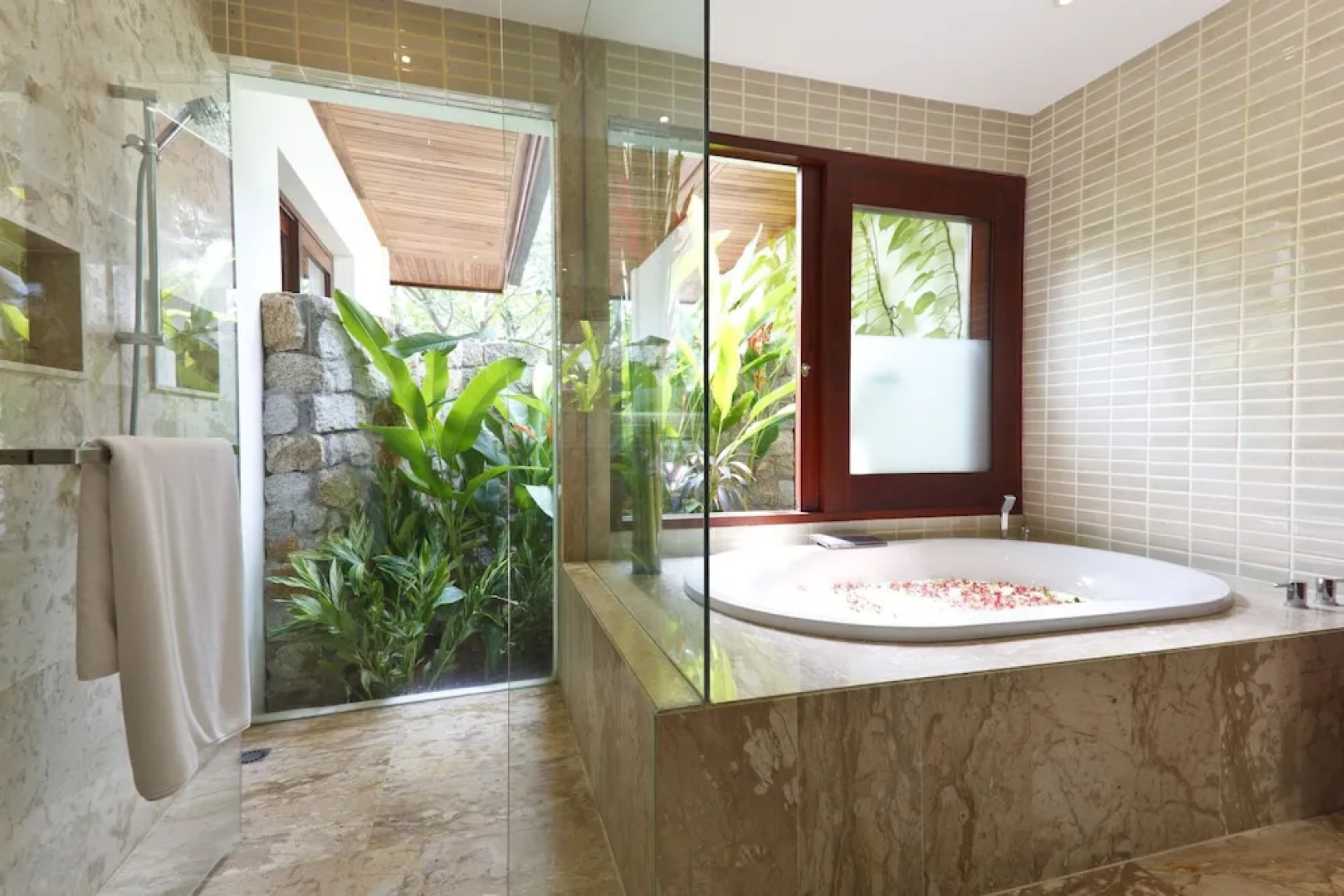 Miskawaan Villa Gardenia