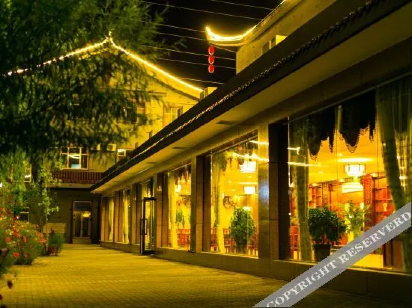 Qinyuan Holiday Hotel