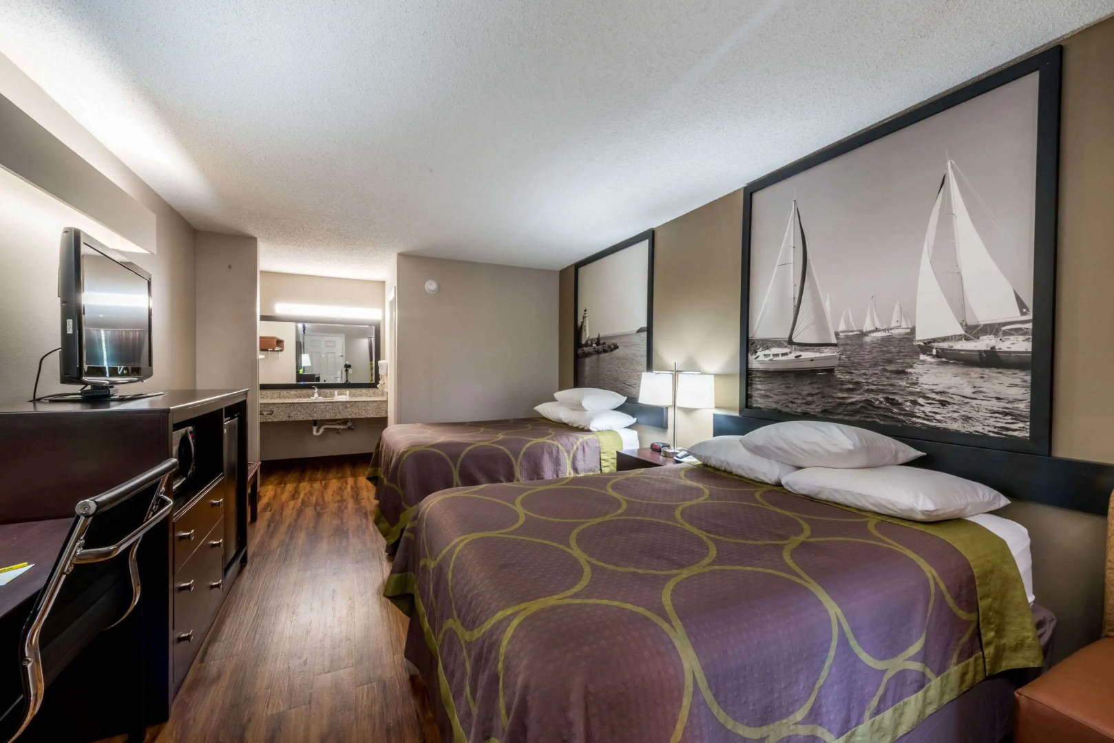 Super 8 by Wyndham Alexander City