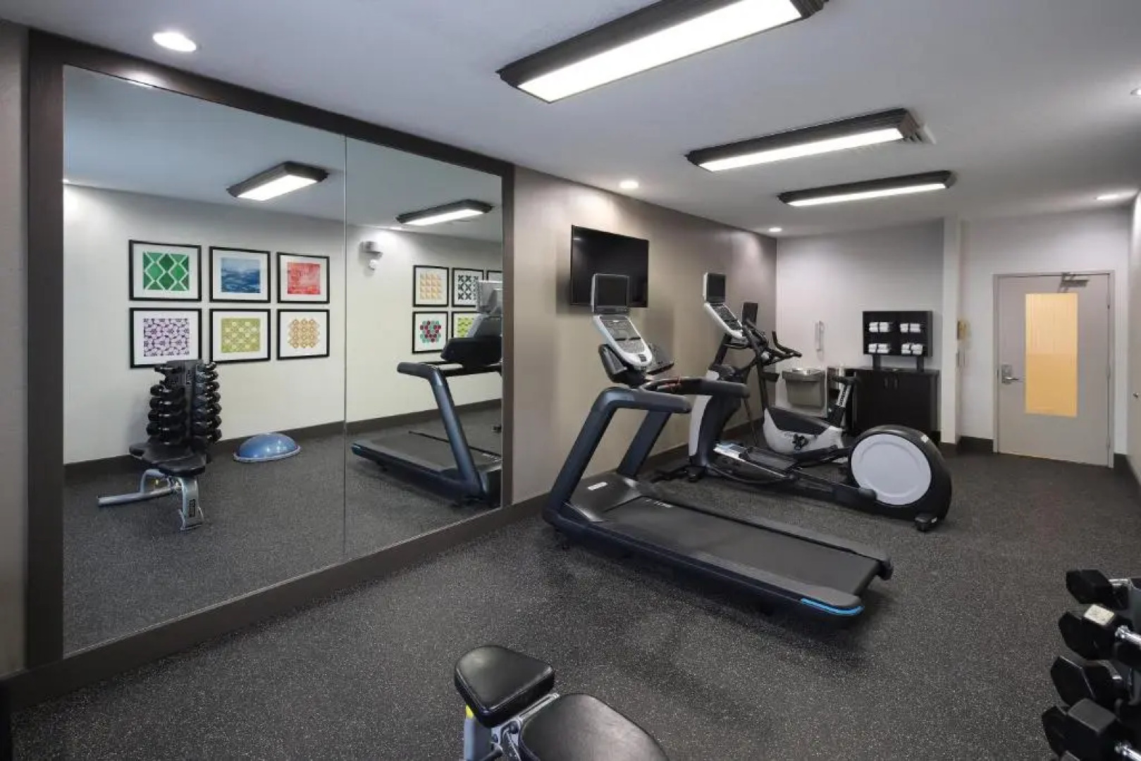 Holiday Inn Express Grand Rapids SW by IHG