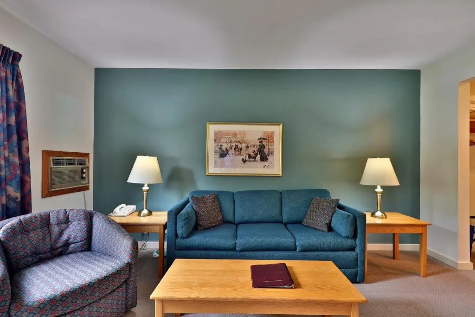 Deluxe one bedroom suite located on first floor with outdoor heated pool 11921