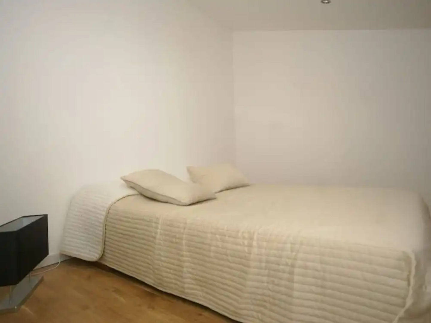 Spacious Villa in Toulon with Private Pool