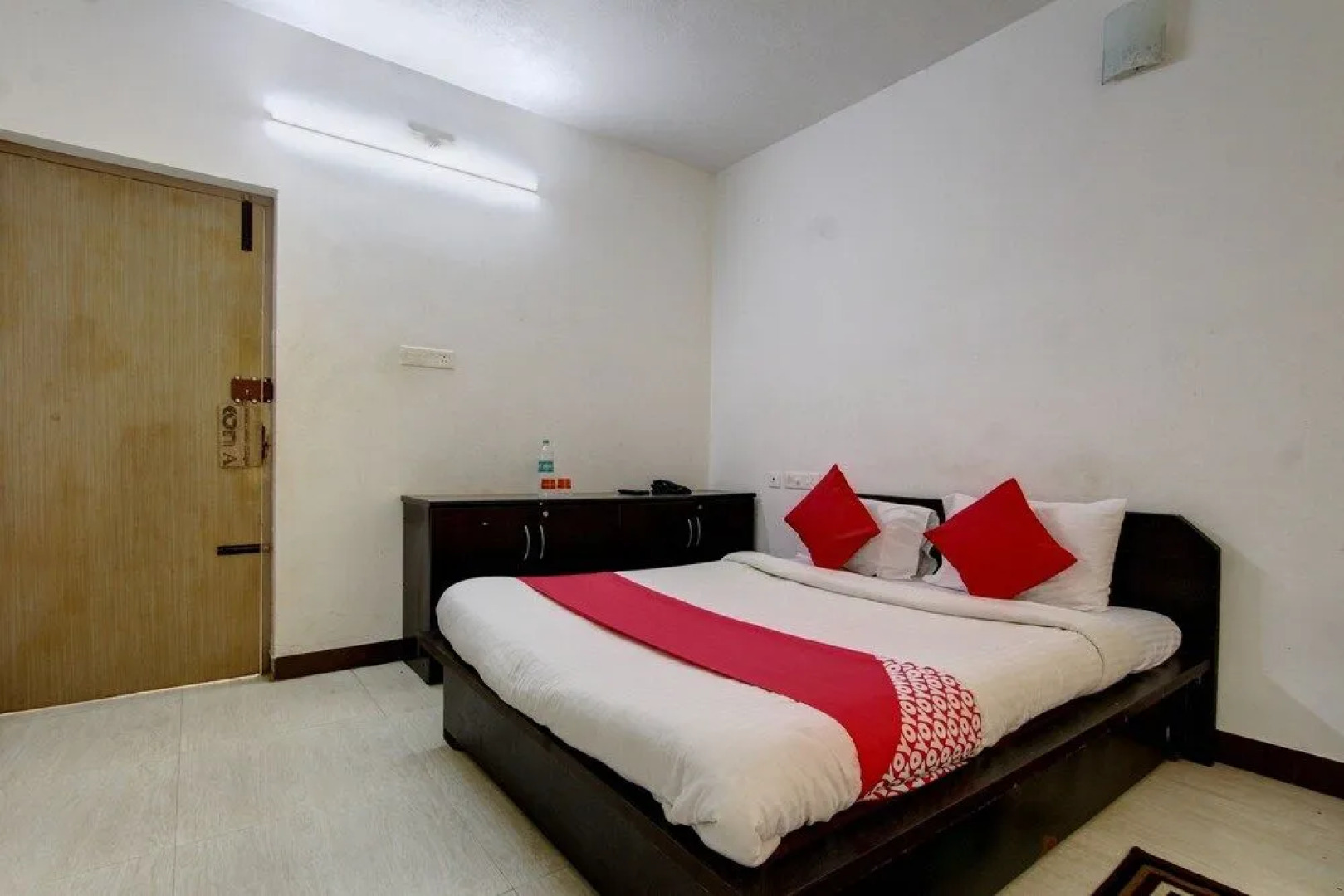 Oyo 46168 Sky Hotels