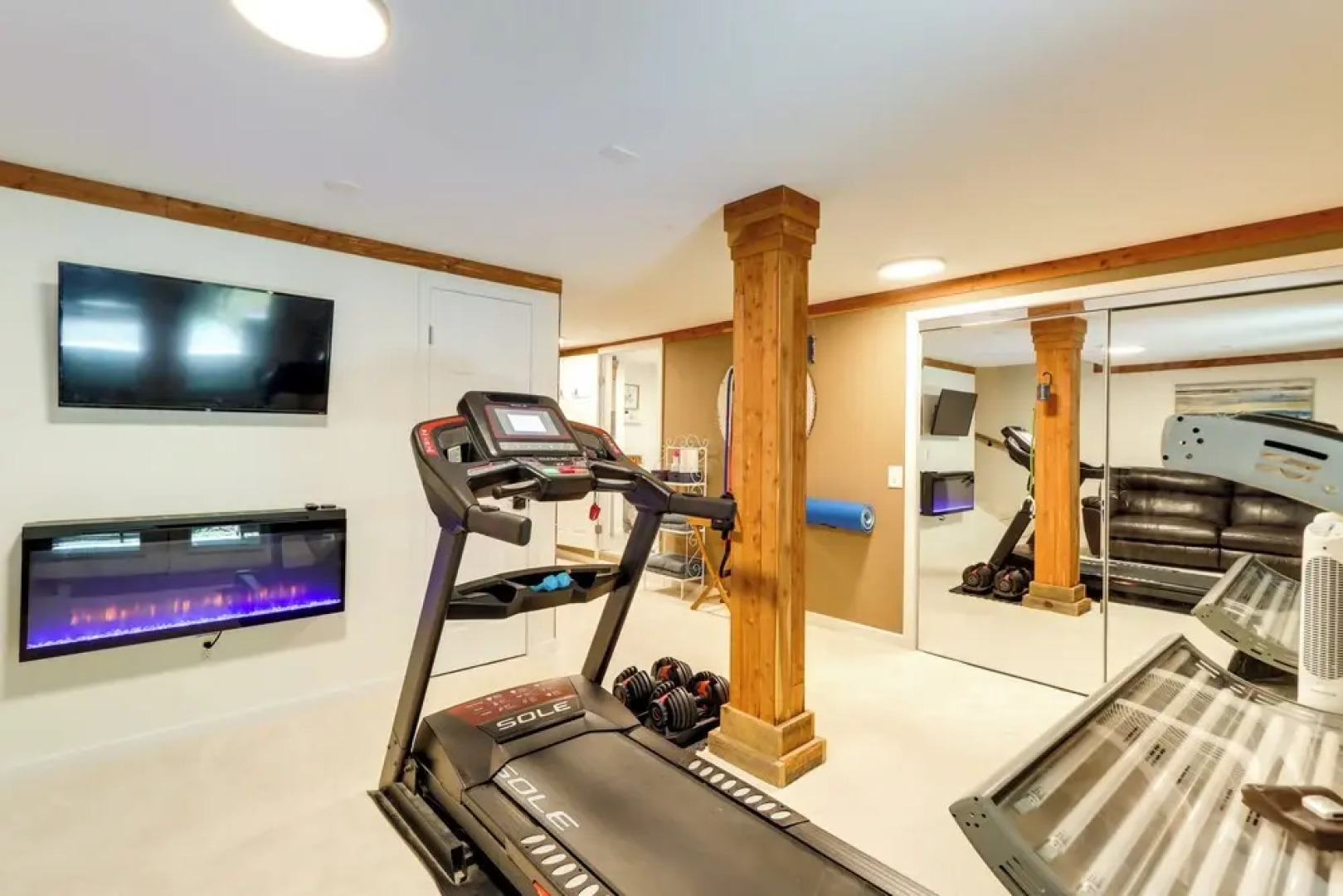 Ellijay Cabin w/ Deck and Hot Tub!