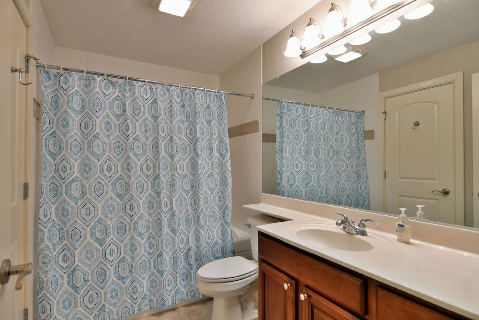 Unit 207 2 Bdrm/ 2 Ba 2 Bedroom Condo by RedAwning