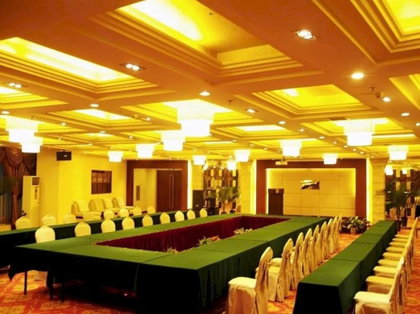Yu Quan Shan Conifer Hotel