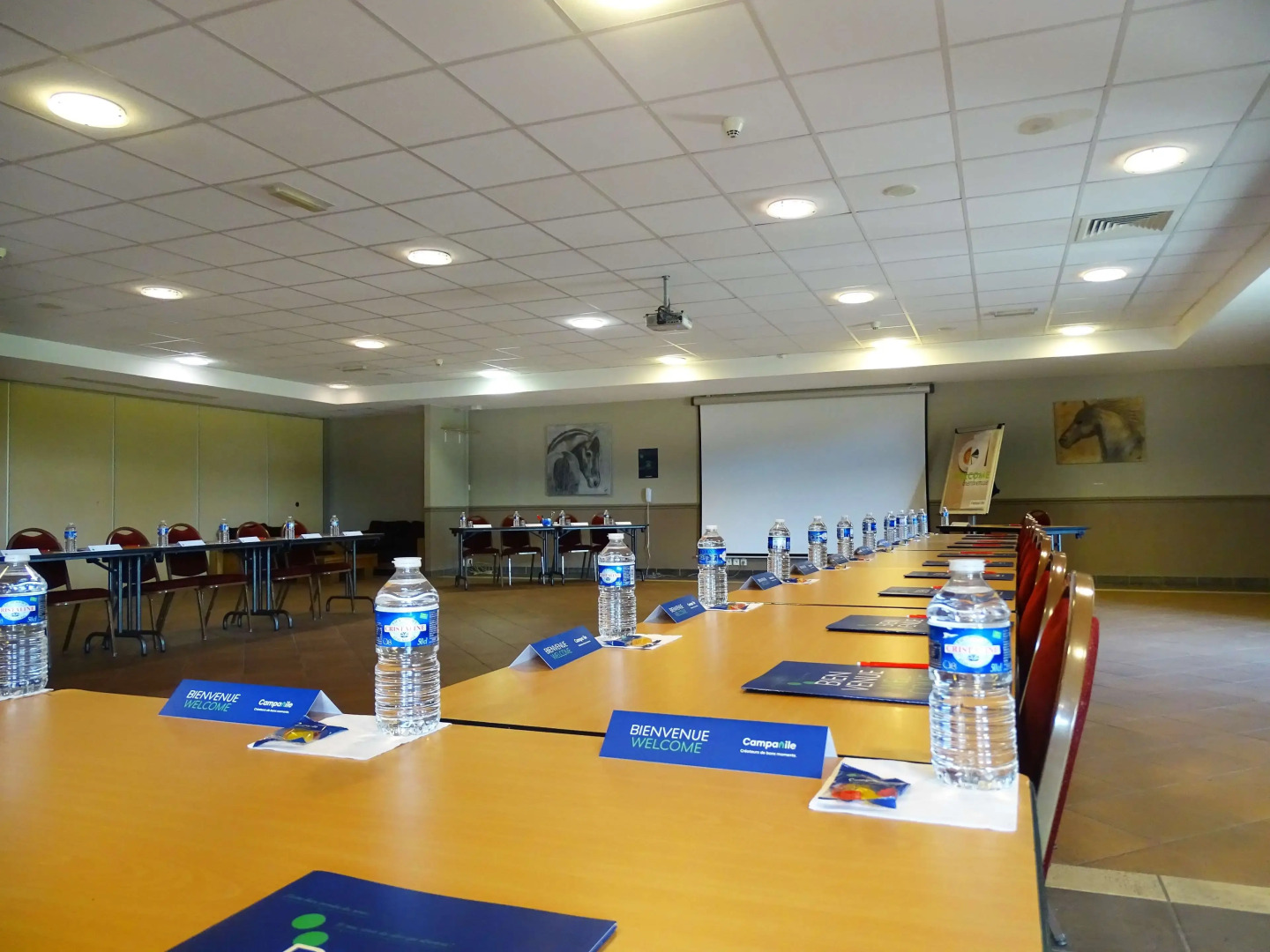 Campanile Val de France