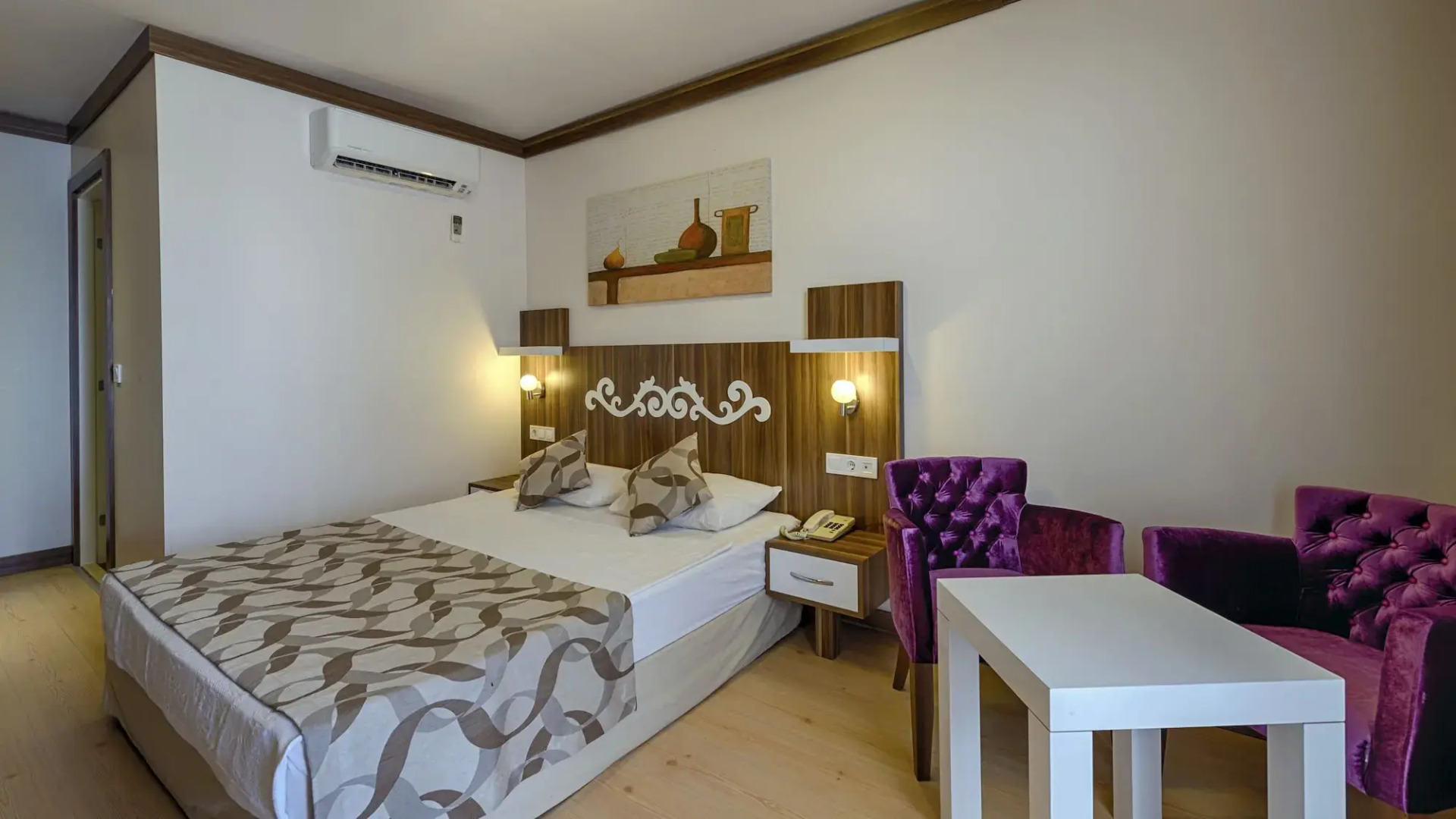 Akalia Suite Hotel & Spa