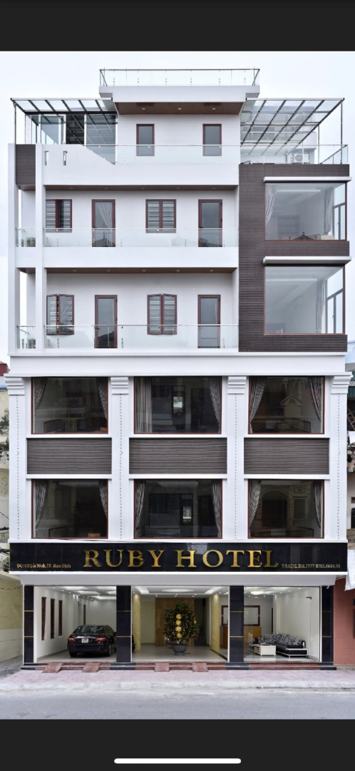 Ruby Hotel