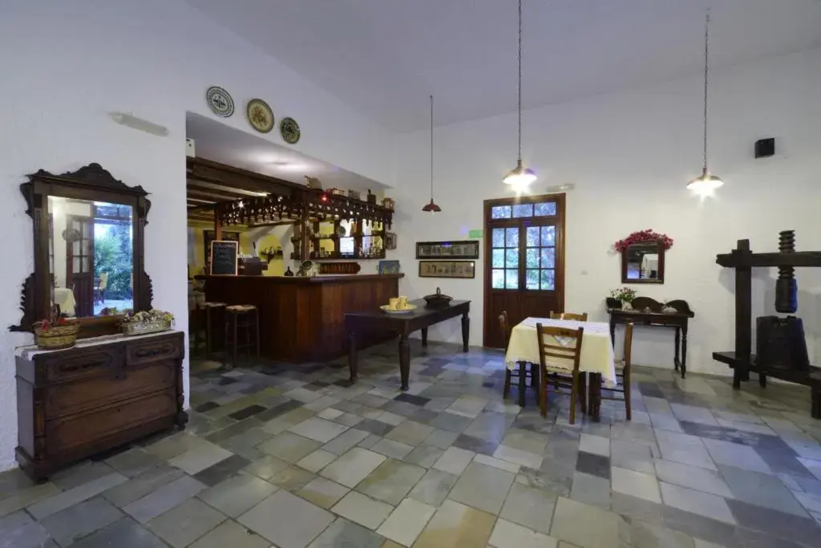 Vagia Beach Apartments