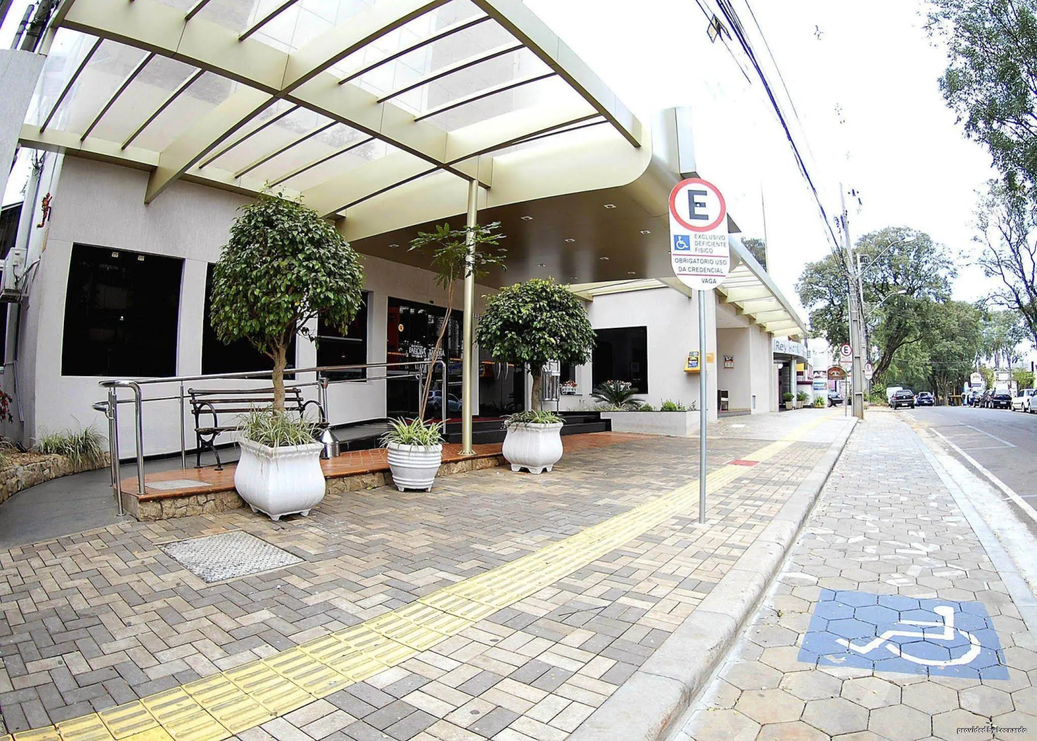 Tarobá Hotel