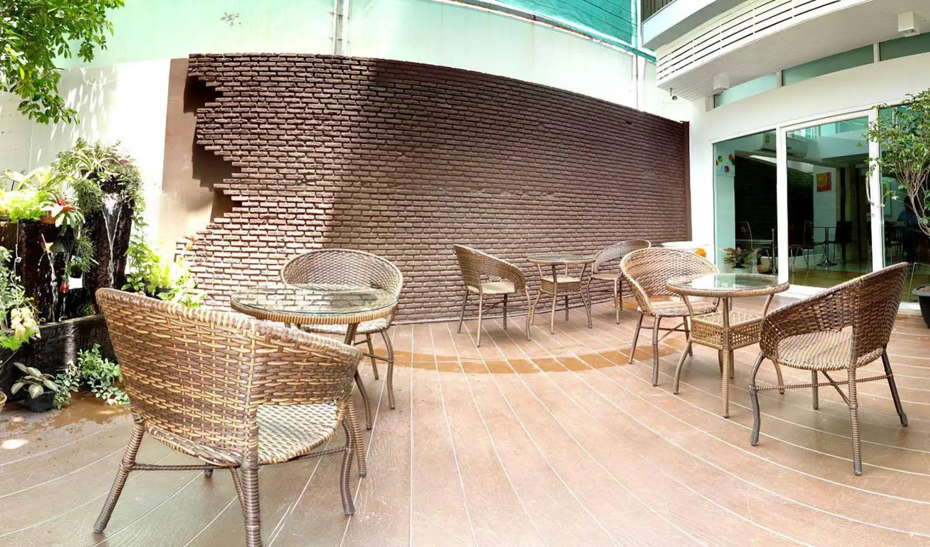 Nantra Sukhumvit 39 Hotel