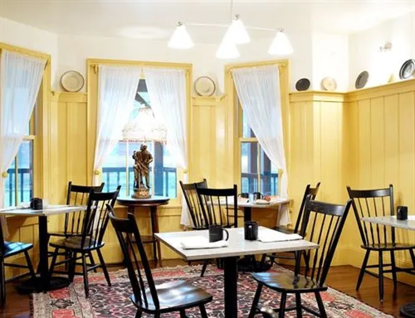 The Porches Inn at Mass MoCA