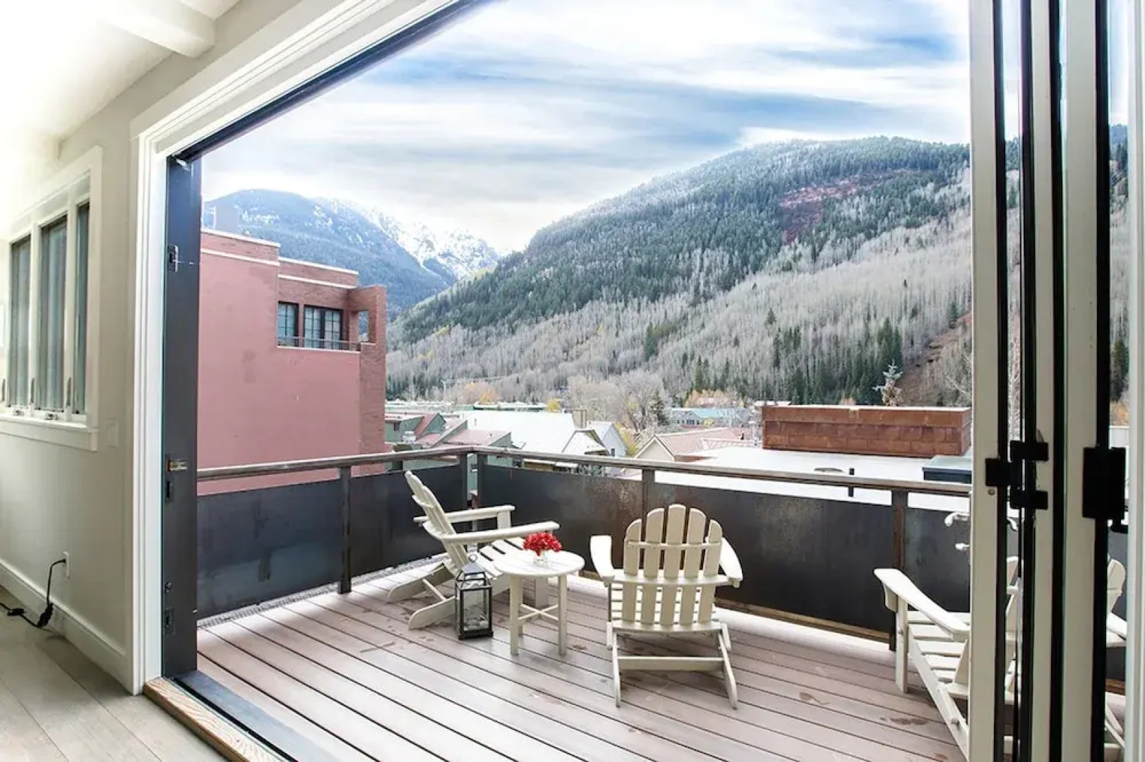 Meribel Penthouse - Luxury Condominium with Penthouse Views, Heart of Downtown Telluride, Hot Tub