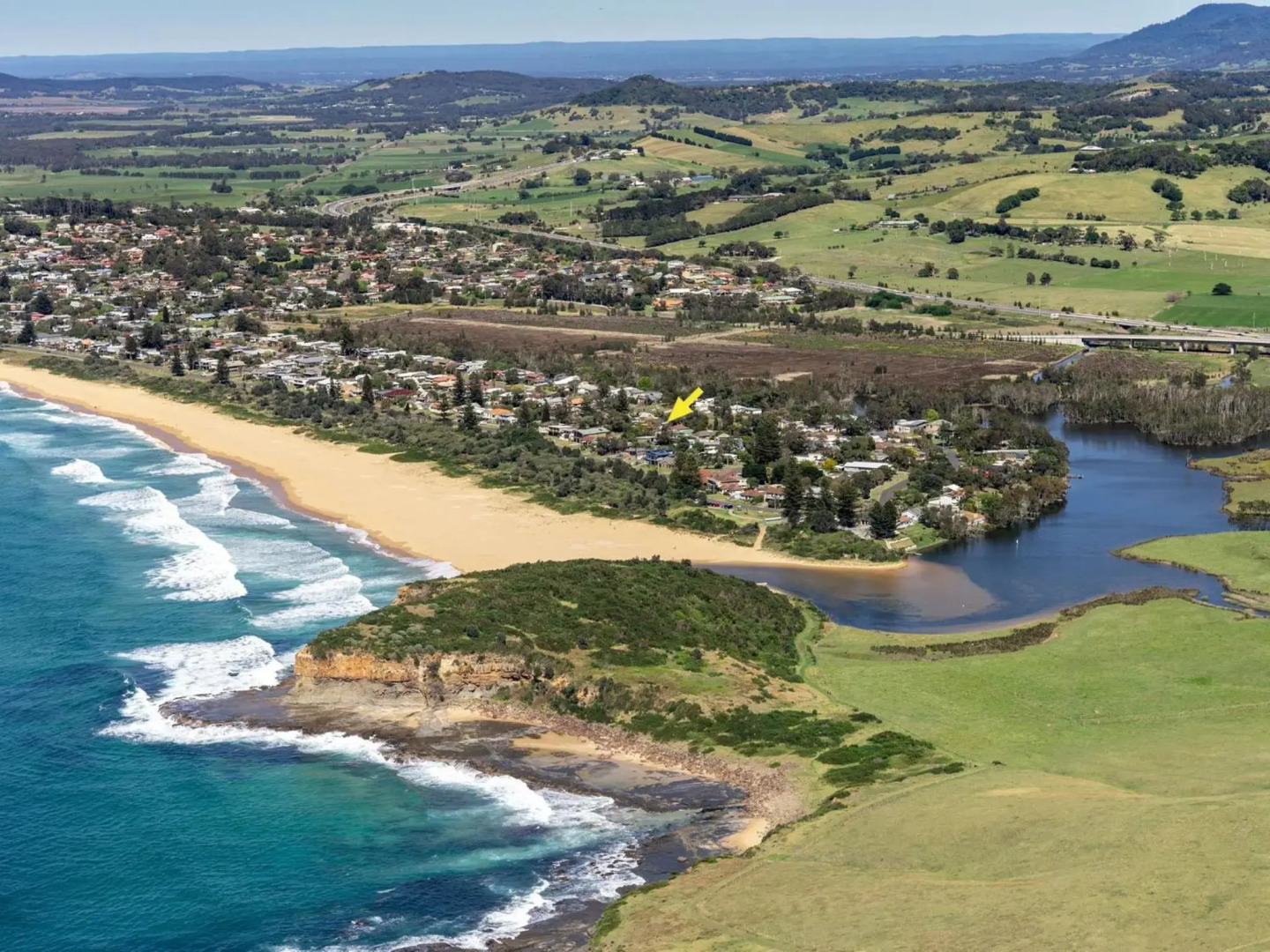SEAWARD Werri Beach Gerringong 4pm check out Sundays