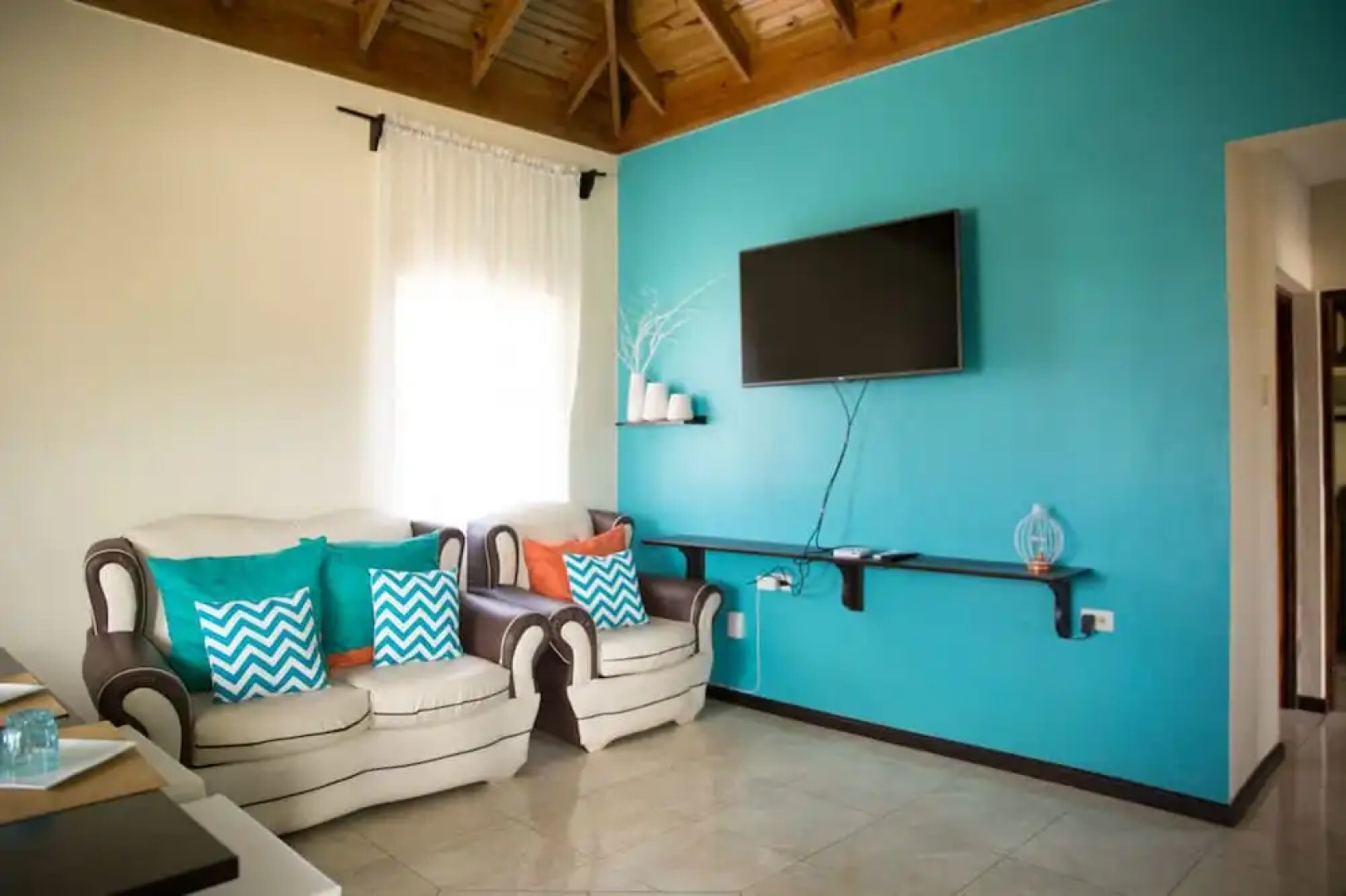 20 Minutes Walk to the Beach