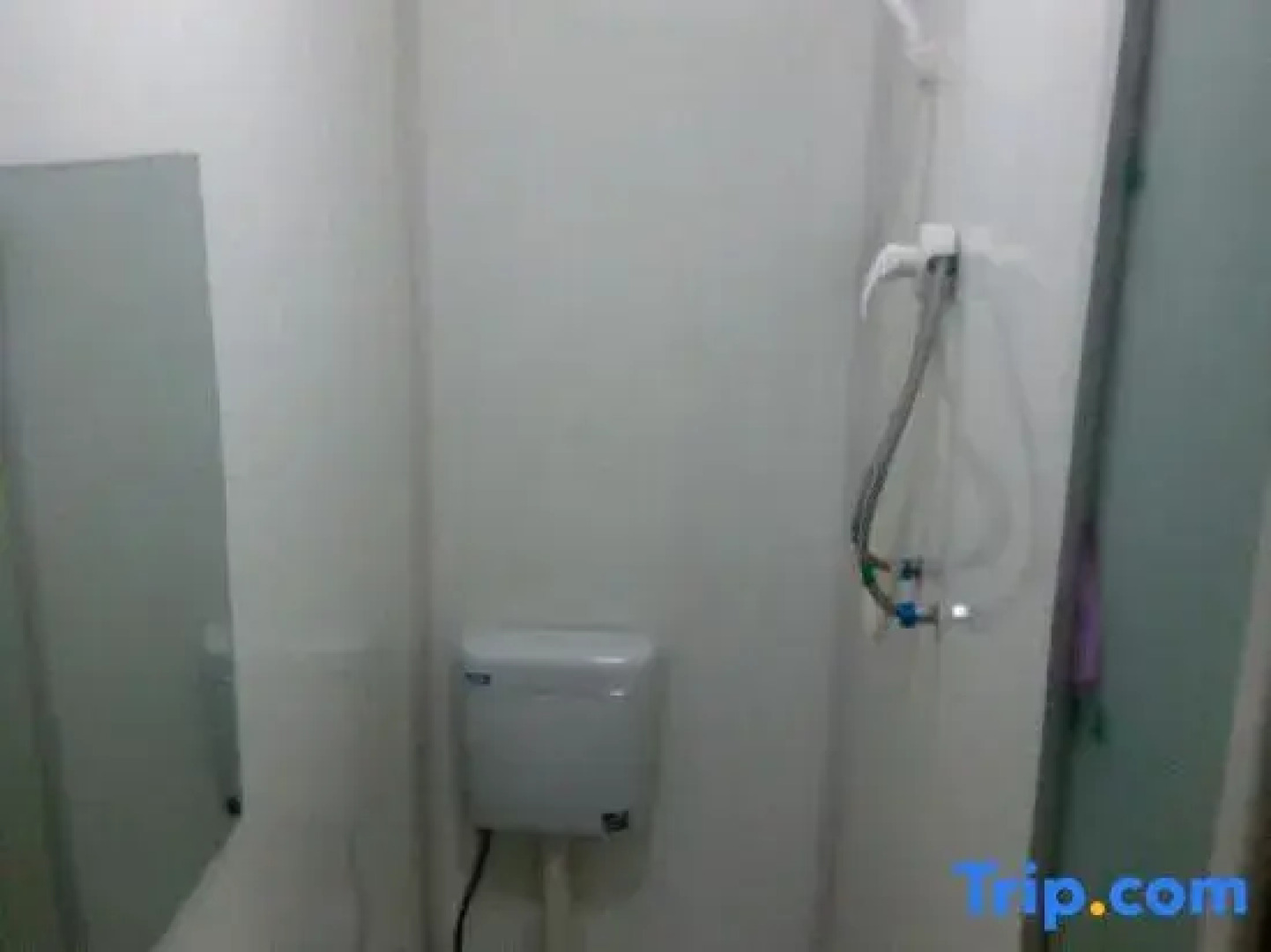 Xuexiang Jinlong Family Hotel