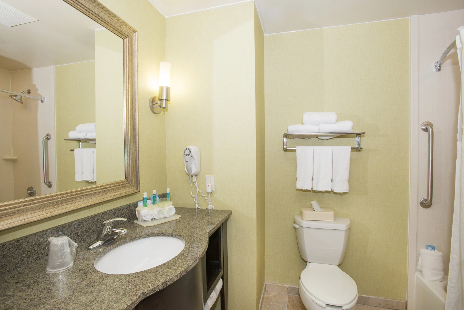 Holiday Inn Express Hotel & Suites Richwood-Cincinnati South by IHG