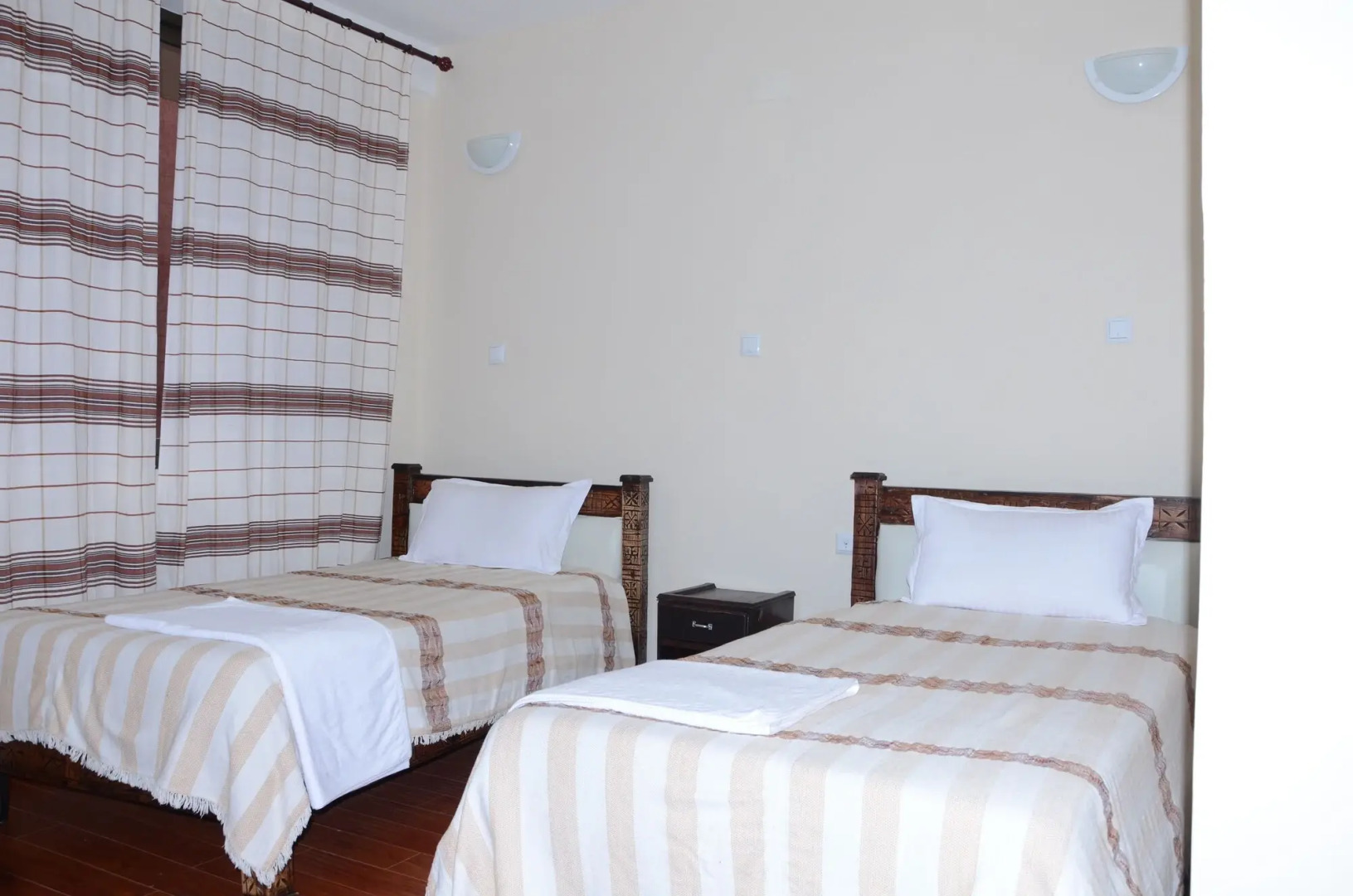 Zan-Seyoum Hotel