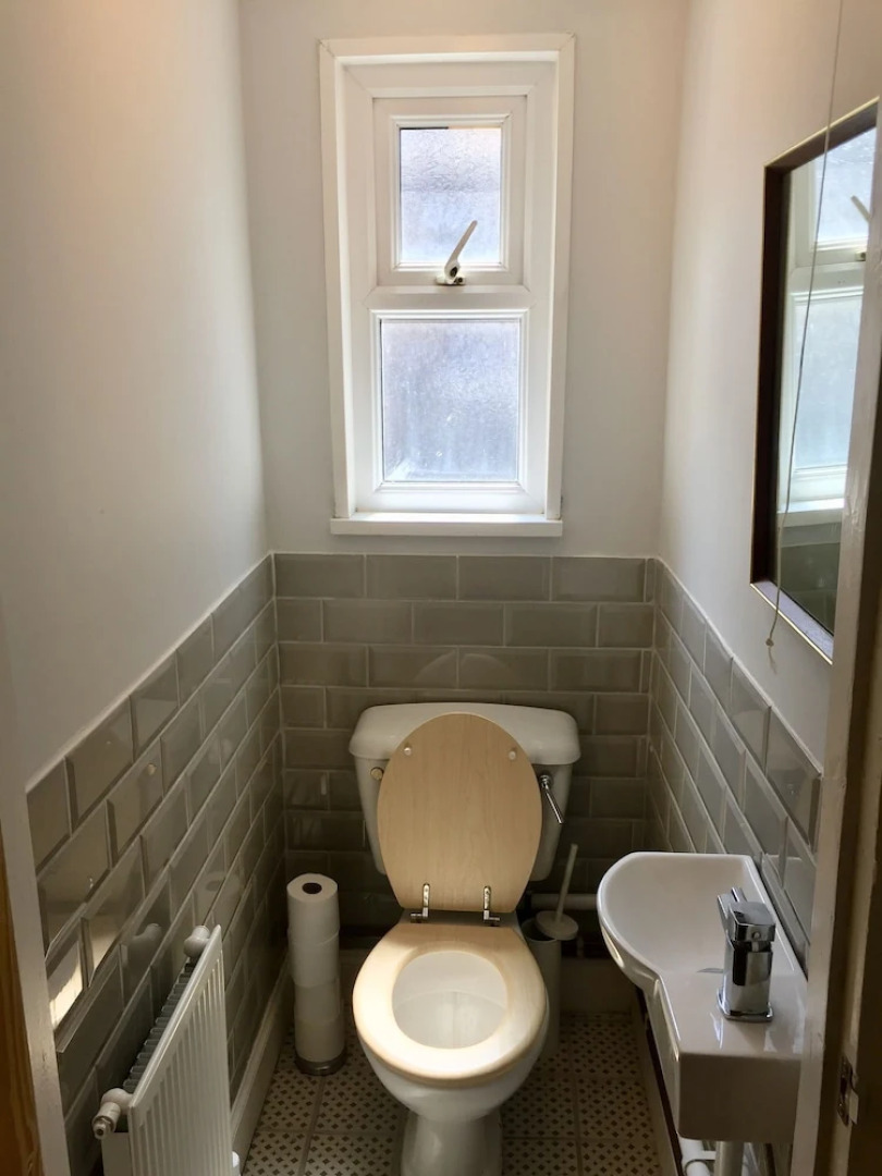 5 bedroom Seaside Townhouse Beautifully Renovated