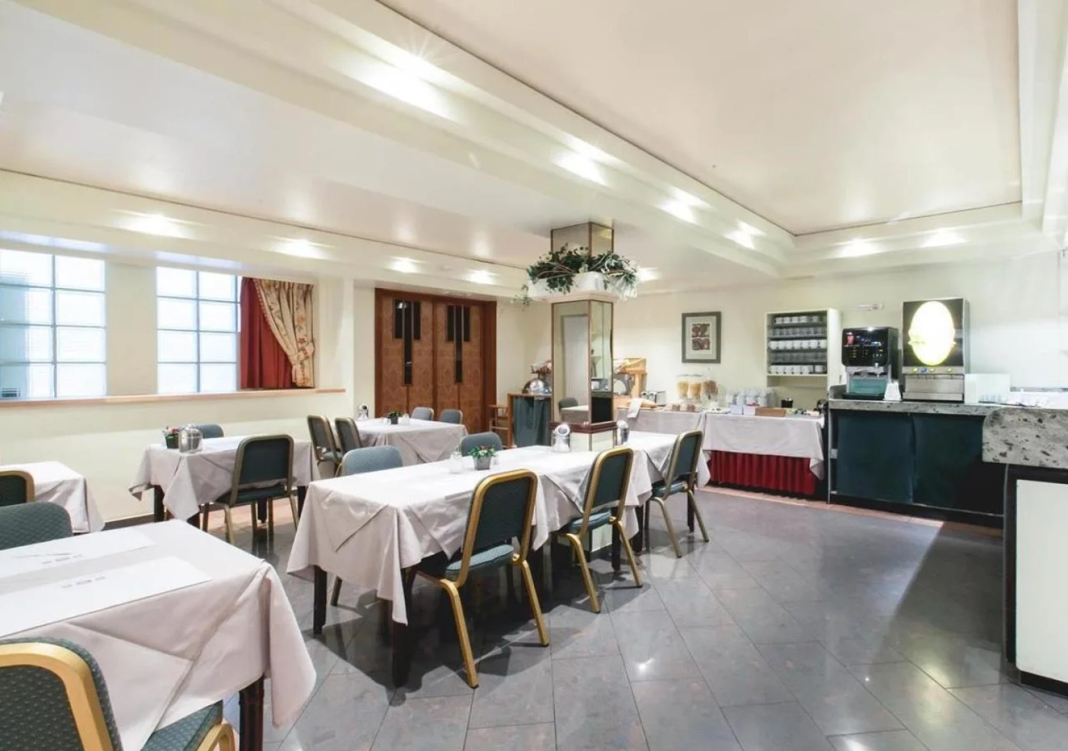 Best Western County House