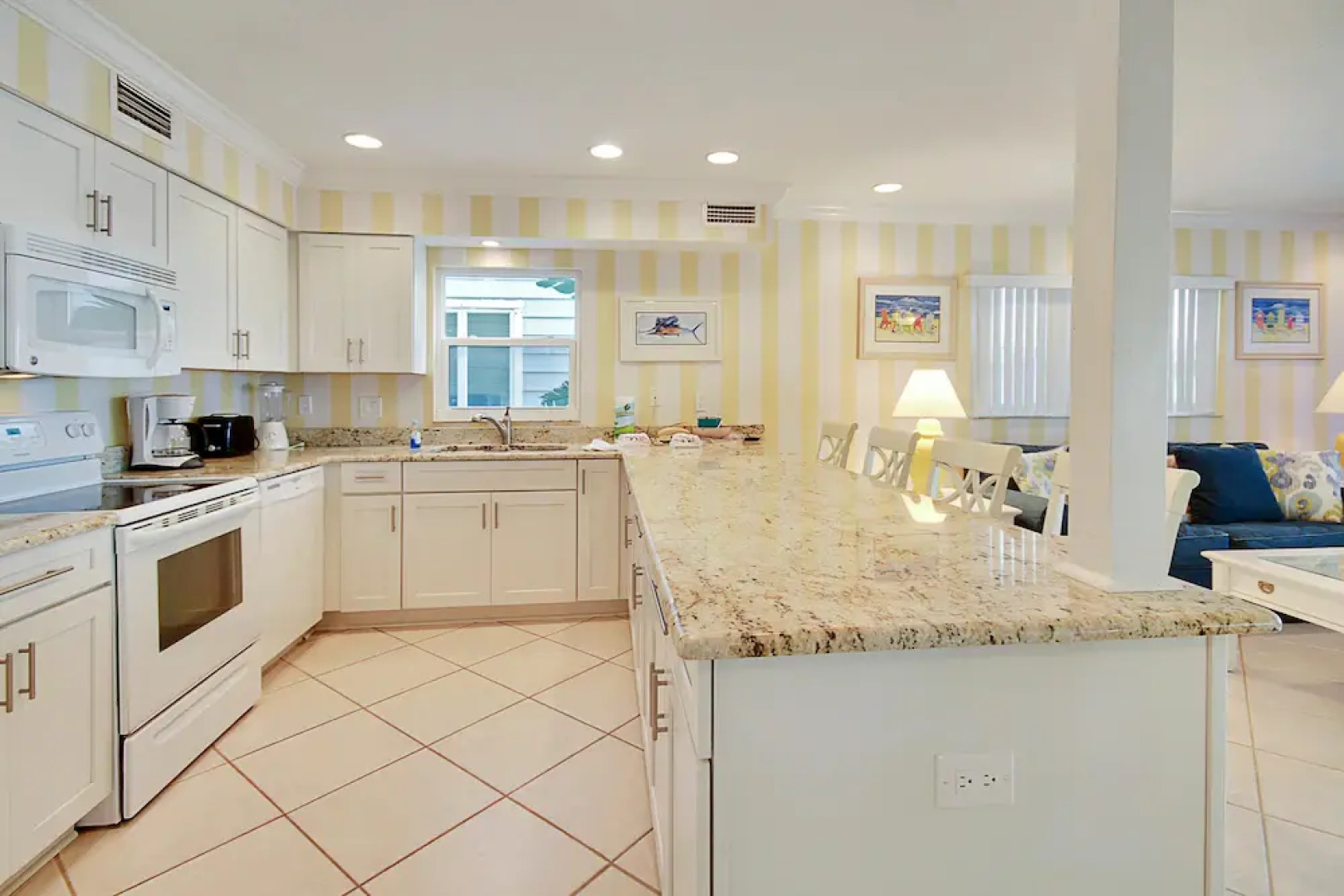 Sunset Villas 1 Beachfront/awesome Views/pool/bbq