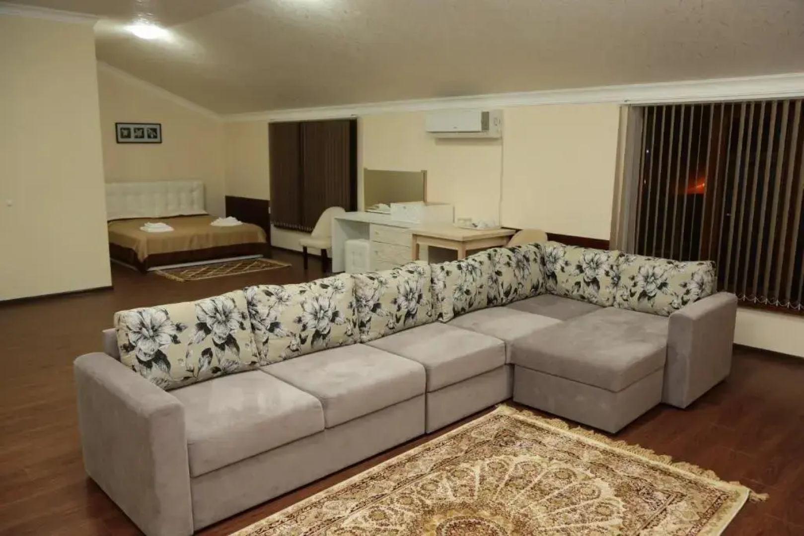 Hollywood 2 Hotel