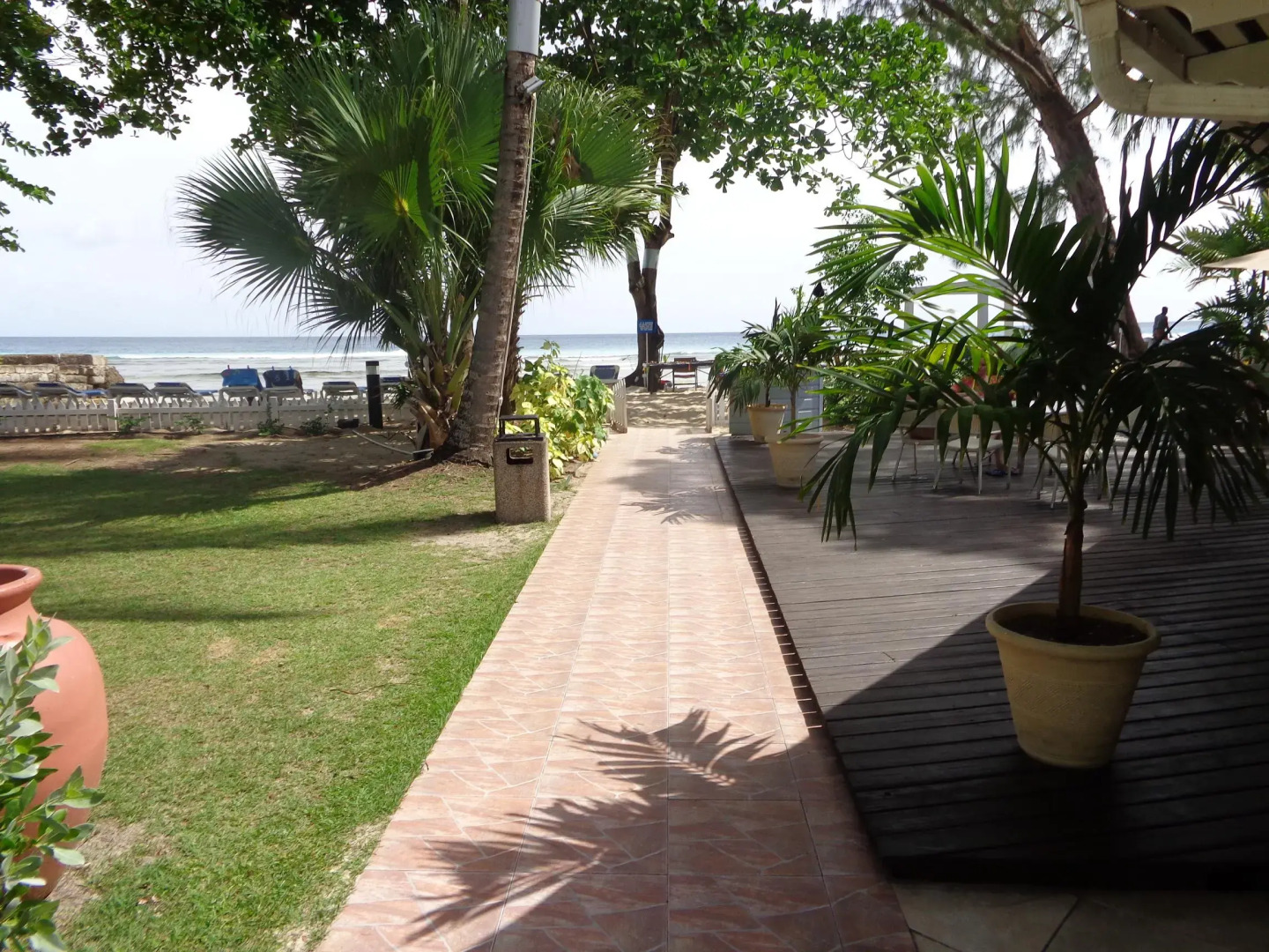 Savannah Beach Club Hotel