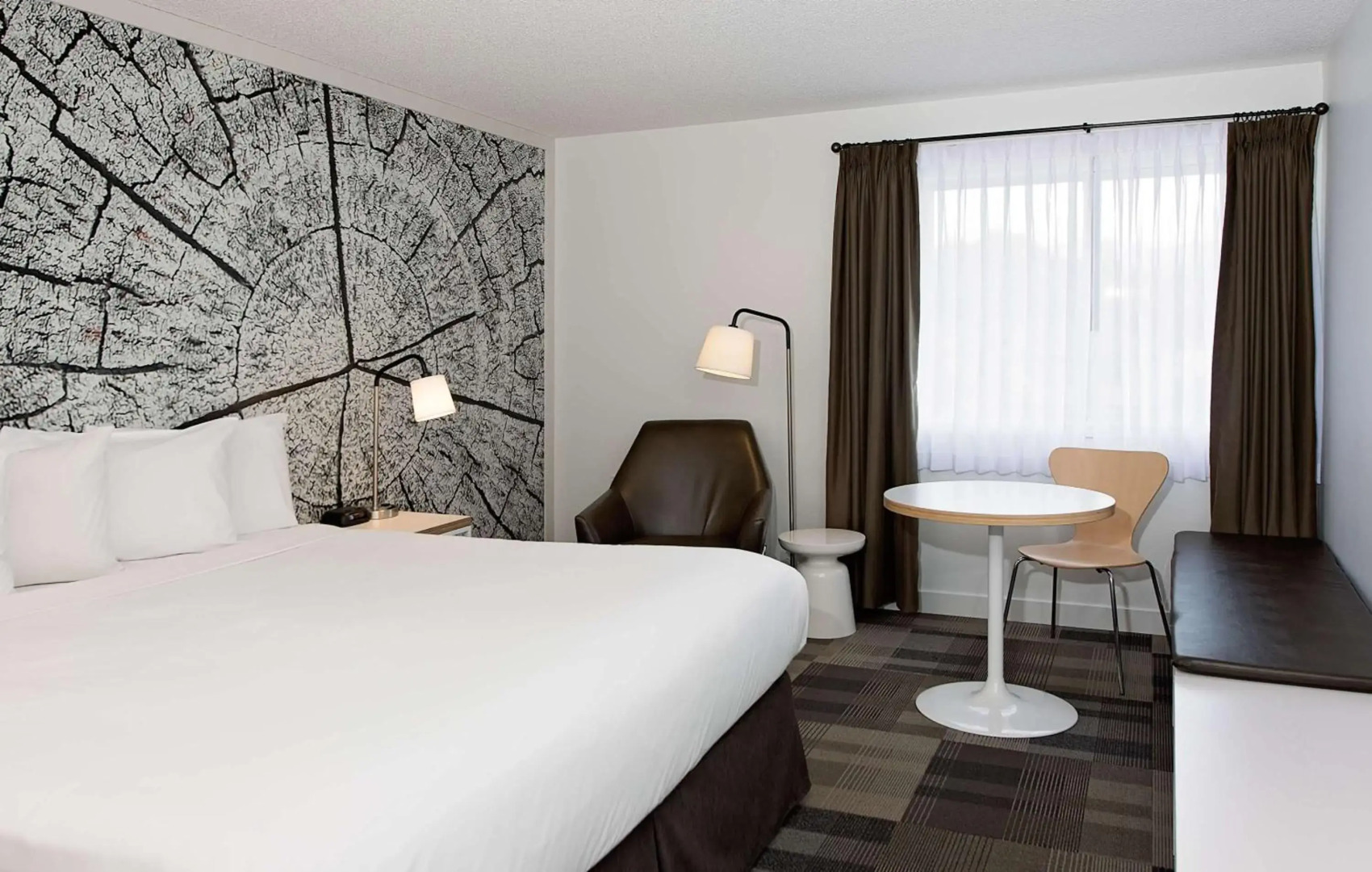 Coast Canmore Hotel & Conference Centre