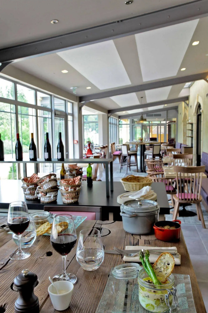 Les Glycines - Hôtel & Spa