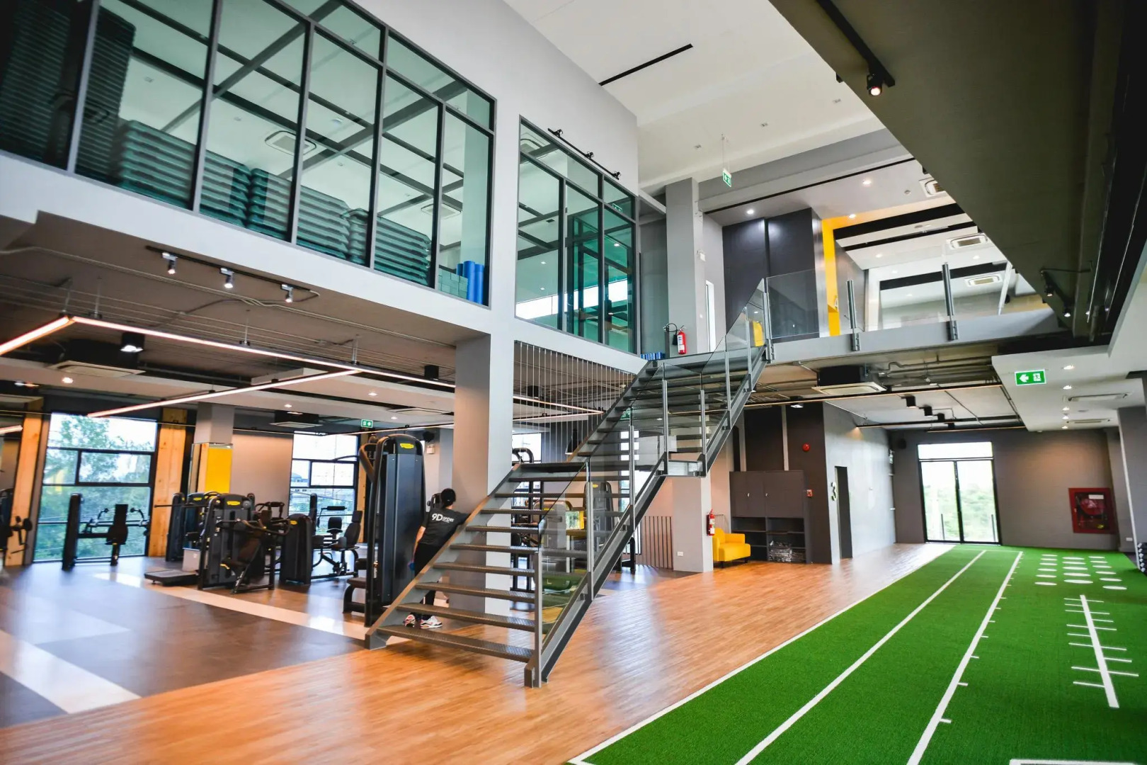 9D Sport Hotel (SHA Extra Plus)