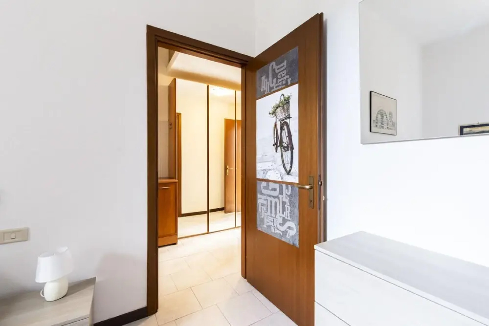 Erba 6 in Baranzate With 1 Bedrooms and 1 Bathrooms