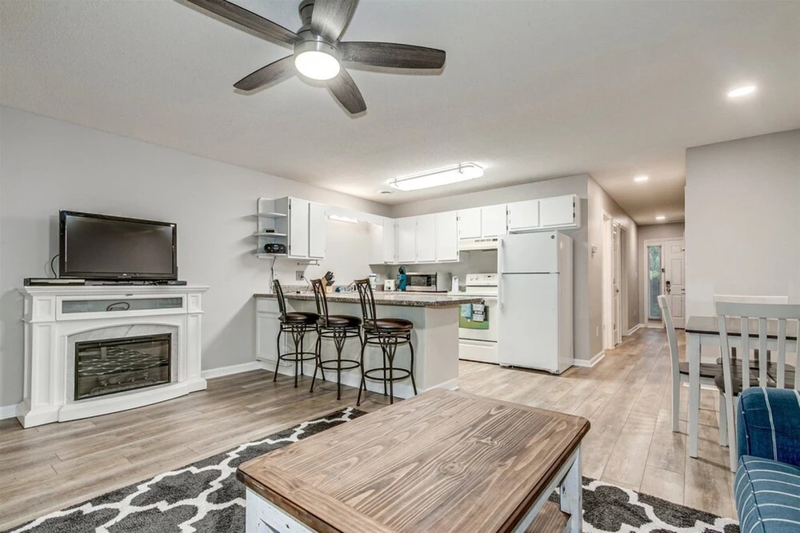 Golf Colony Resort 11-k