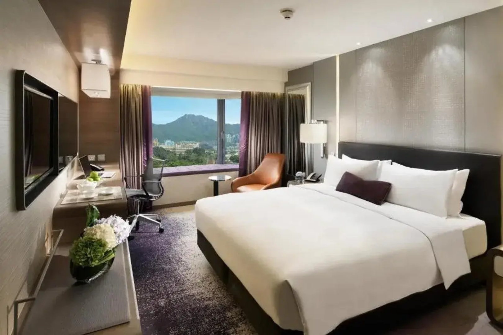 Royal Plaza Hotel