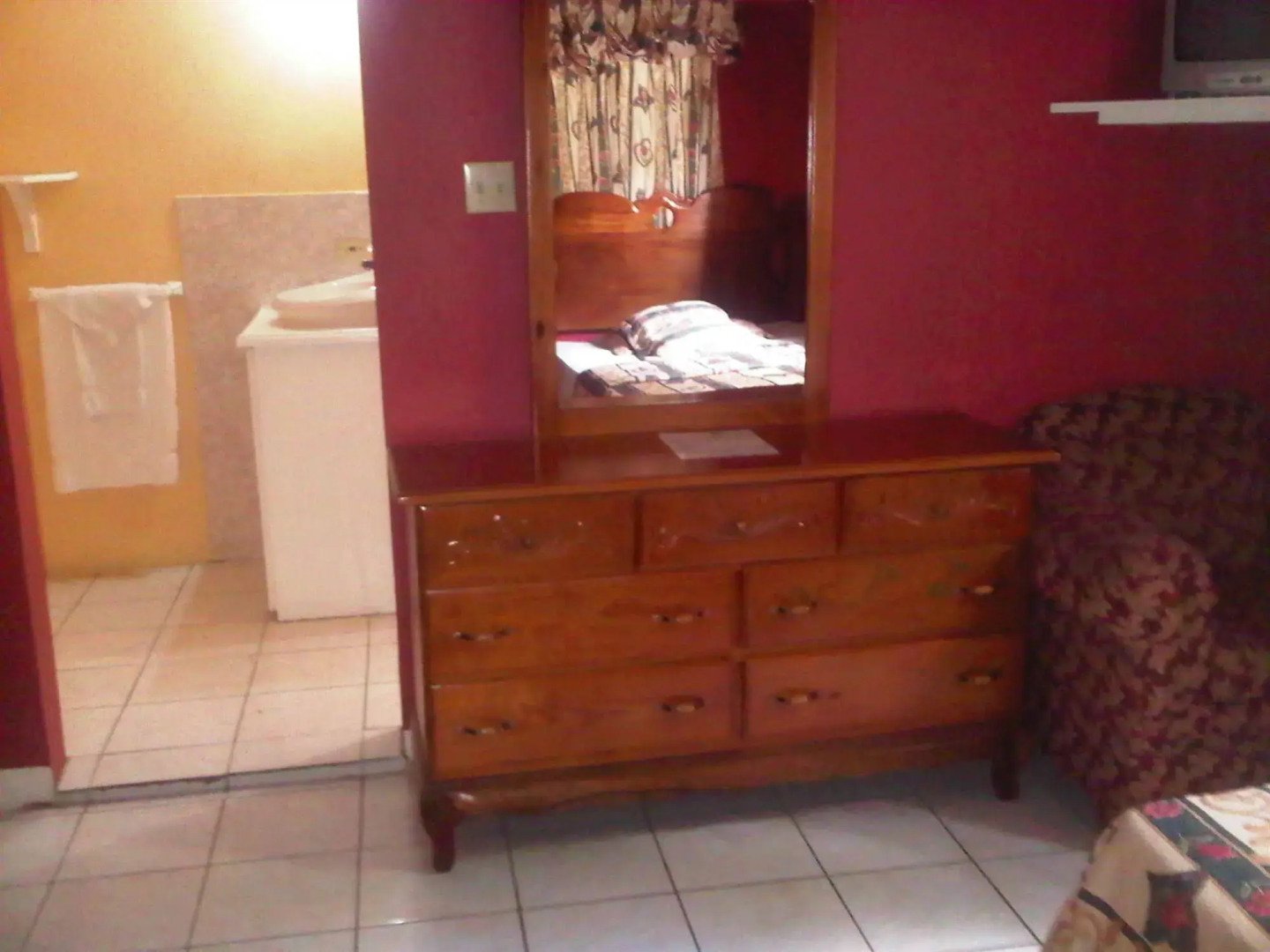 Treasure's Comfort Inn