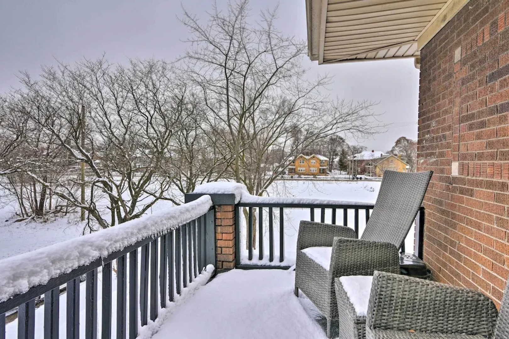 Awesome Detroit Apartment < 3 Mi to Midtown!