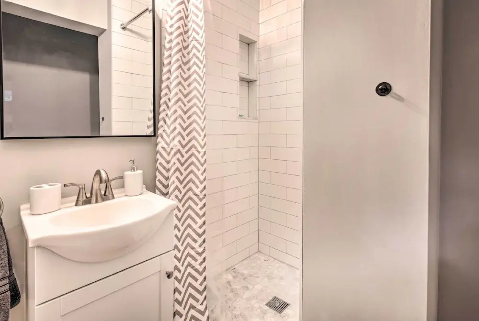 Laconia Hideaway < 2 Miles to Lake Winnipesaukee!