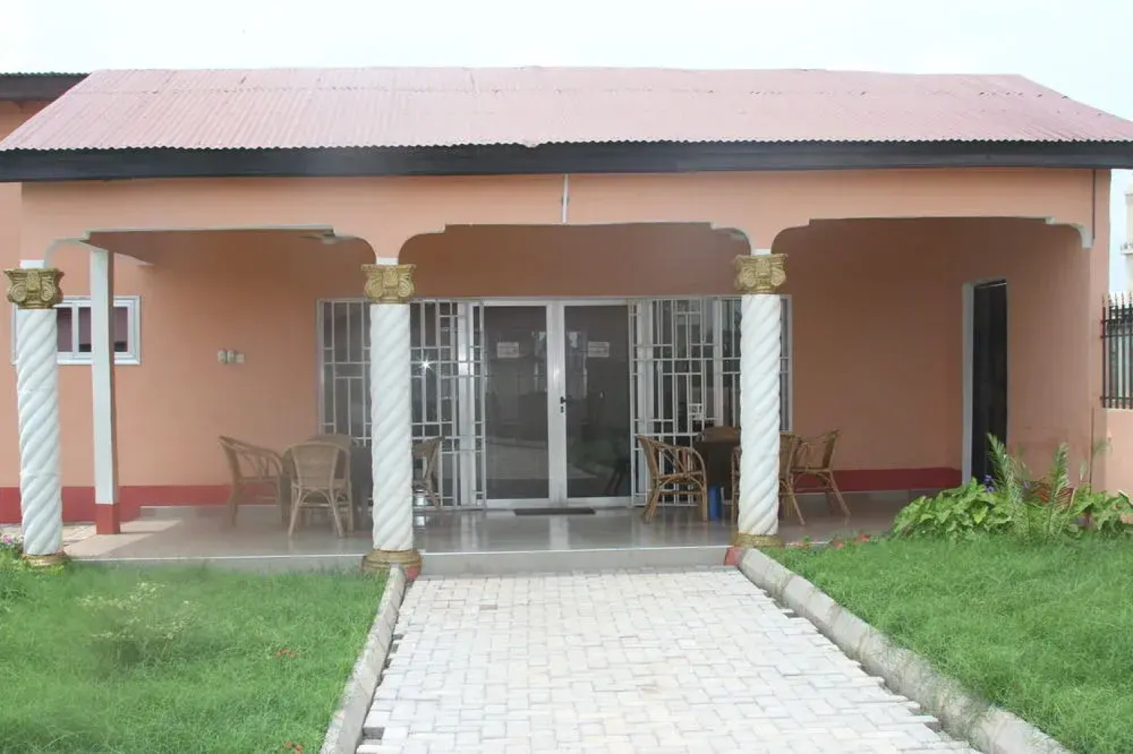 Asempa Lodge