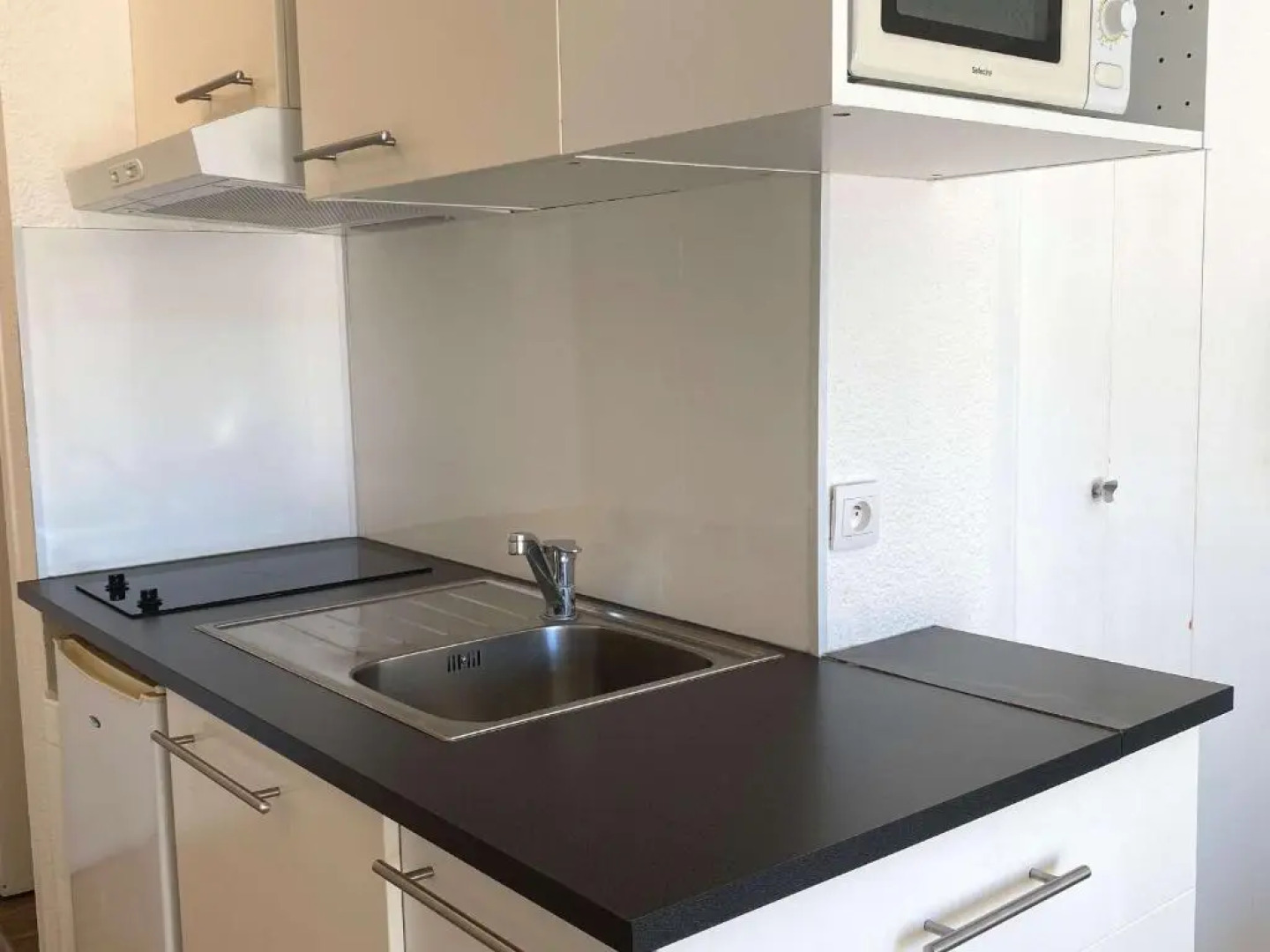 Appartement Balaruc-les-Bains, 1 pièce, 2 personnes - FR-1-553-66