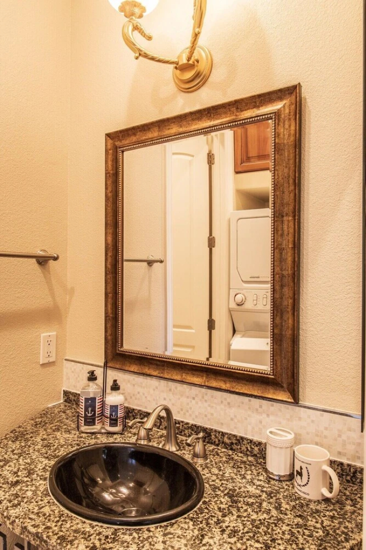Lovely 2-bedroom in Cupertino