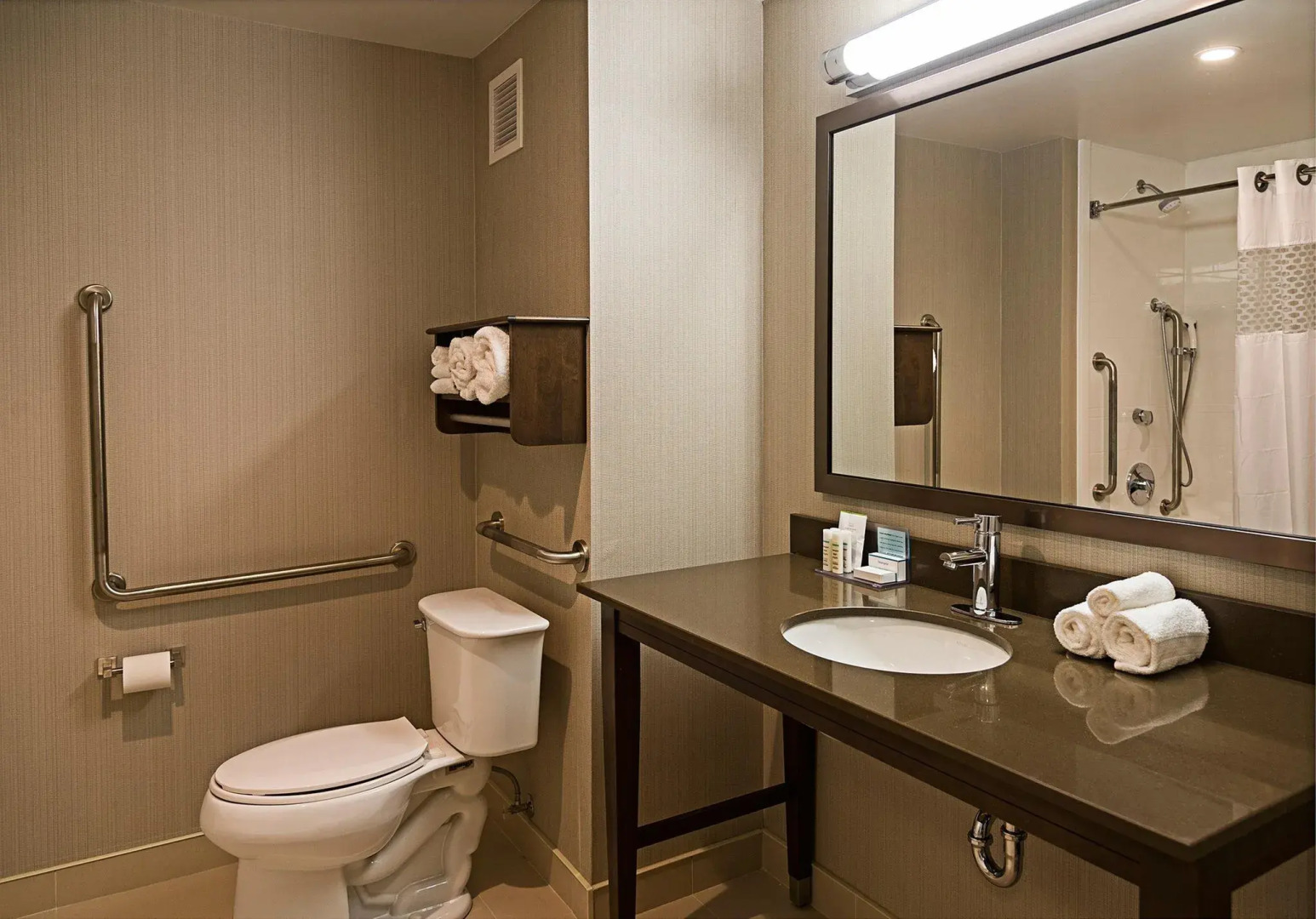 Hampton Inn by Hilton Ottawa Airport, ON, CN