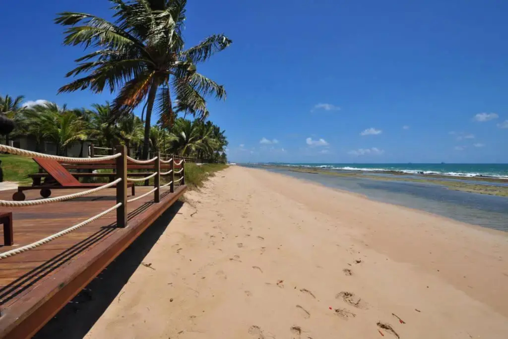 Flat Beach Class Resort