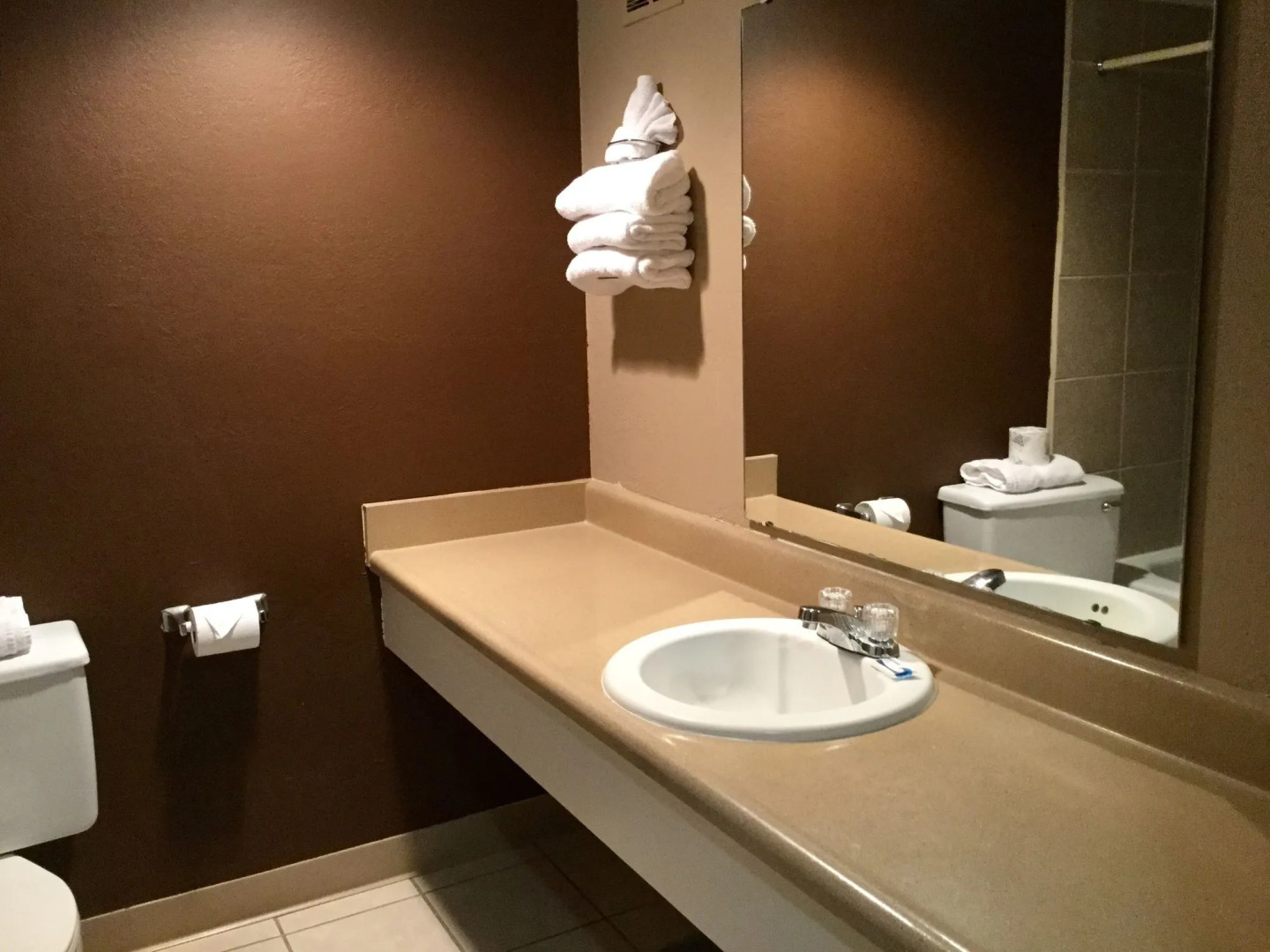 American Inn North Kansas City